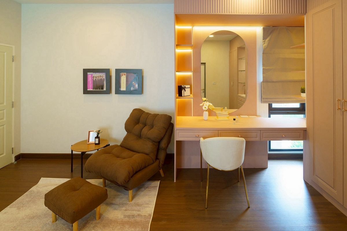 ขายบ้านบางนา แบริ่ง ลาซาล : 🏡✨ One & Only Luxury Pool Villa in The City Bangna ✨🏡