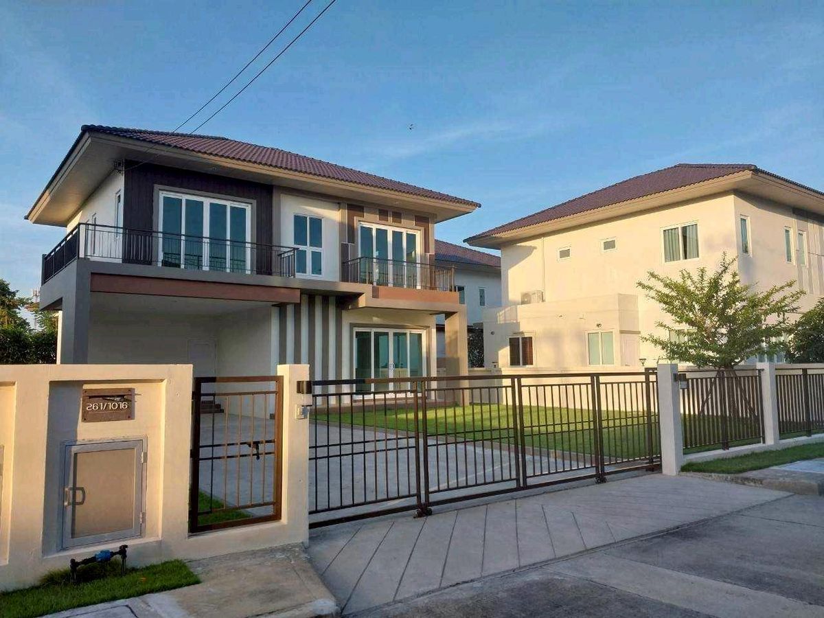 ขายบ้านปทุมธานี รังสิต ธรรมศาสตร์ : 🏡 บ้านเดี่ยว 4 ห้องนอน 3 ห้องน้ำ 4 ที่จอด บนขนาดที่ดิน 109.10 ตร.ว.