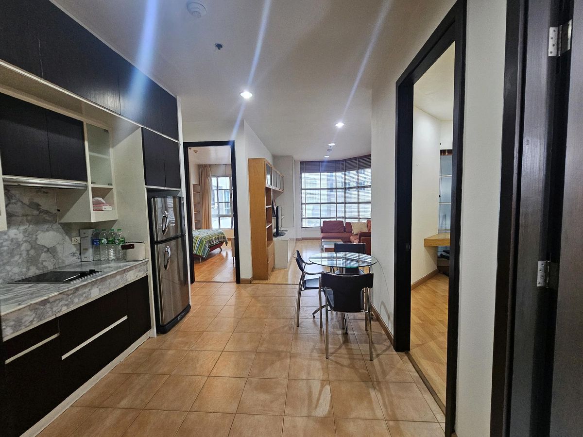 ให้เช่าคอนโดสุขุมวิท อโศก ทองหล่อ : [For rent] Citi Smart Sukhumvit 18🏢🏢
🔥🔥🔥🔥เพียง 37,000 /เดือน  🔥🔥🔥🔥
▪️ ประกัน 2 เดือน ล่วงหน้า 1 เดือน 
▪️ สัญญา 1 ปี

2 ห้องนอน 2 ห้องน้ำ
 76 ตร.ม
 
🚄 ใกล้ BTS อโศก📍📍
 
✅️ ห้องสวย ห้องใหญ่
✅️เฟอร์นิเจอร์และเครื่องใช้ไฟฟ้าครบ พร้อมอยู่ 
 