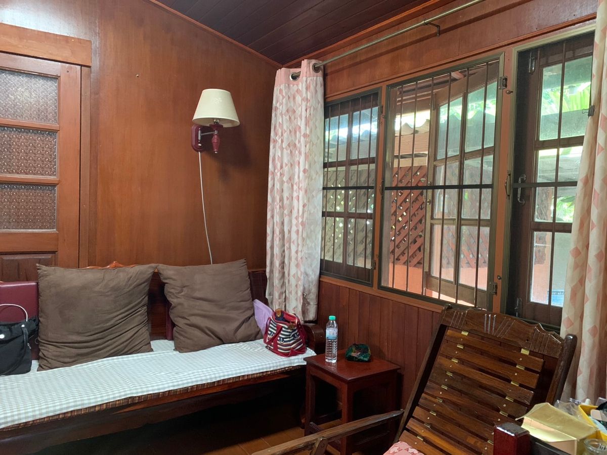 ขายบ้านสมุทรสงคราม : ขายบ้านสวนบางคนที (บ้านพิริยาภรณ์) อ.บางคนที จังหวัดสมุทรสงคราม ทำเลใกล้กรุงเทพ  พื้นที่ใหญ่มาก บรรยากาศ เงียบสงบ ปลอดภัย น่าอยู่ เพื่อนบ้านน่ารัก 