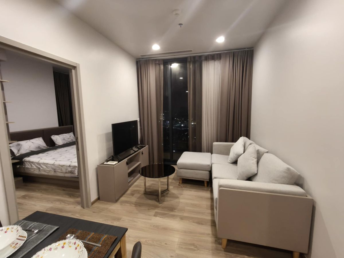 ให้เช่าคอนโดสุขุมวิท อโศก ทองหล่อ : For Rent Oka Haus 2beds size 50 sq.m. F/F