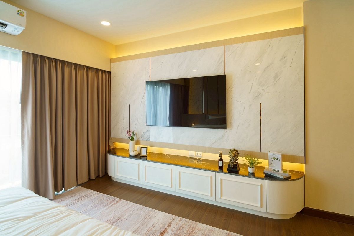 ขายบ้านบางนา แบริ่ง ลาซาล : 🏡✨ One & Only Luxury Pool Villa in The City Bangna ✨🏡