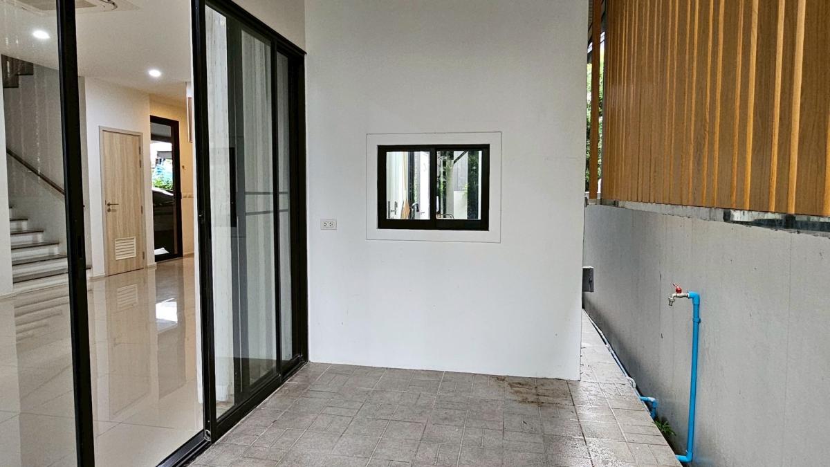 ขายบ้านนวมินทร์ รามอินทรา : 🔥ขายด่วน🔥บ้านเดี่ยว 2 ชั้น โนเบิล เกเบิล วัชรพล เดินทางสะดวกมาก เข้า-ออกได้หลายทาง ใกล้ตลาด มีของกินตลอด 24 ชม.