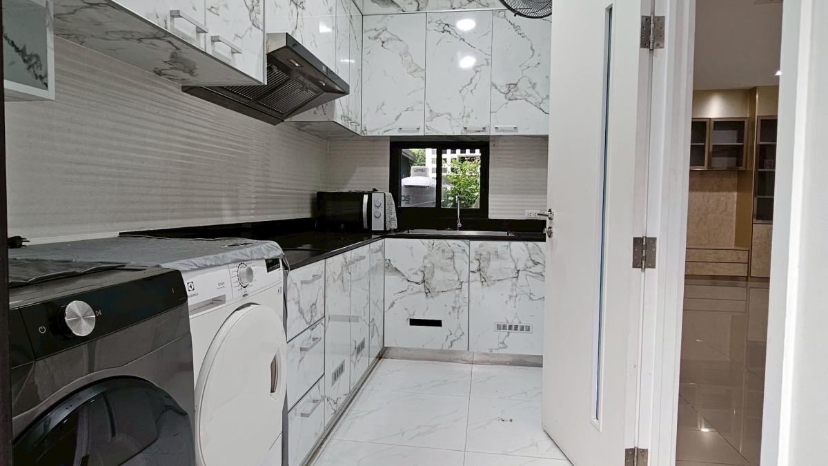 ขายบ้านนวมินทร์ รามอินทรา : 🔥ขายด่วน🔥บ้านเดี่ยว 2 ชั้น โนเบิล เกเบิล วัชรพล เดินทางสะดวกมาก เข้า-ออกได้หลายทาง ใกล้ตลาด มีของกินตลอด 24 ชม.