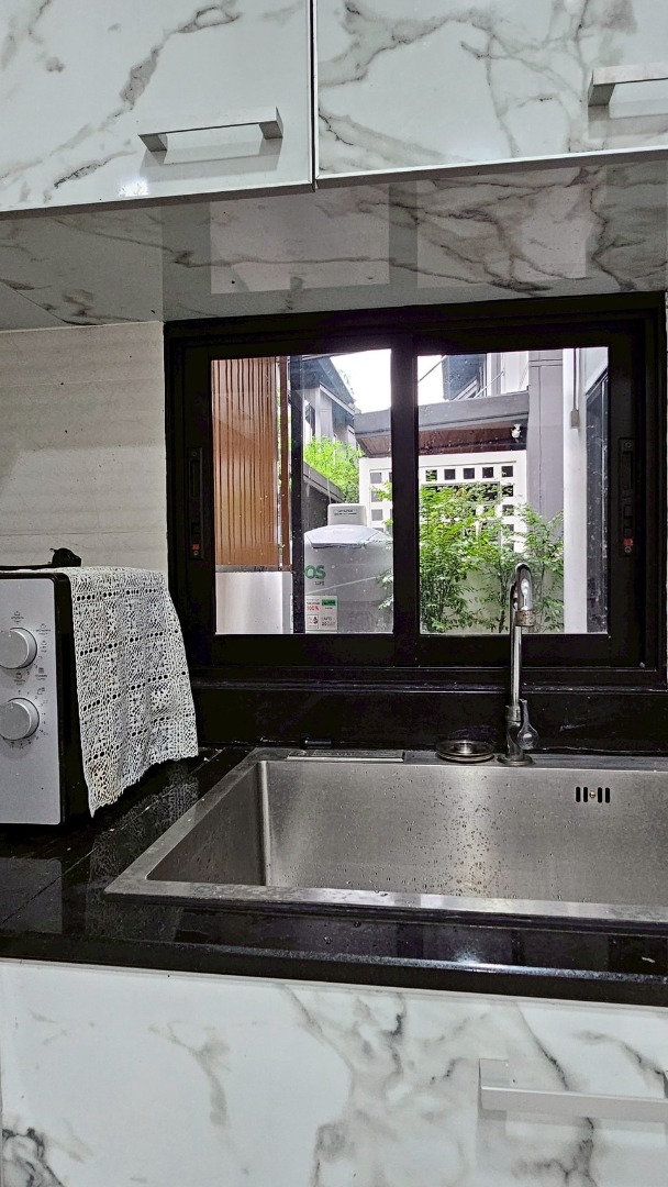 ขายบ้านนวมินทร์ รามอินทรา : 🔥ขายด่วน🔥บ้านเดี่ยว 2 ชั้น โนเบิล เกเบิล วัชรพล เดินทางสะดวกมาก เข้า-ออกได้หลายทาง ใกล้ตลาด มีของกินตลอด 24 ชม.