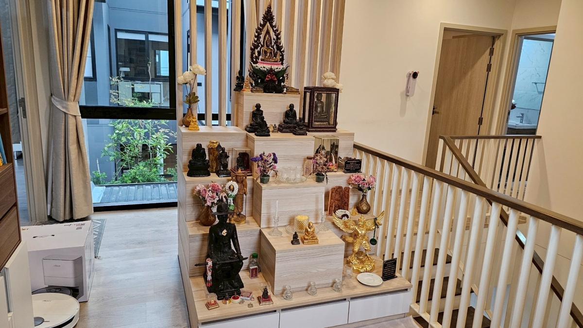 ขายบ้านนวมินทร์ รามอินทรา : 🔥ขายด่วน🔥บ้านเดี่ยว 2 ชั้น โนเบิล เกเบิล วัชรพล เดินทางสะดวกมาก เข้า-ออกได้หลายทาง ใกล้ตลาด มีของกินตลอด 24 ชม.