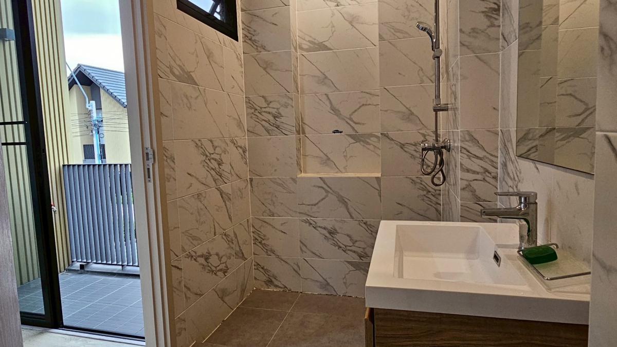 ขายบ้านนวมินทร์ รามอินทรา : 🔥ขายด่วน🔥บ้านเดี่ยว 2 ชั้น โนเบิล เกเบิล วัชรพล เดินทางสะดวกมาก เข้า-ออกได้หลายทาง ใกล้ตลาด มีของกินตลอด 24 ชม.