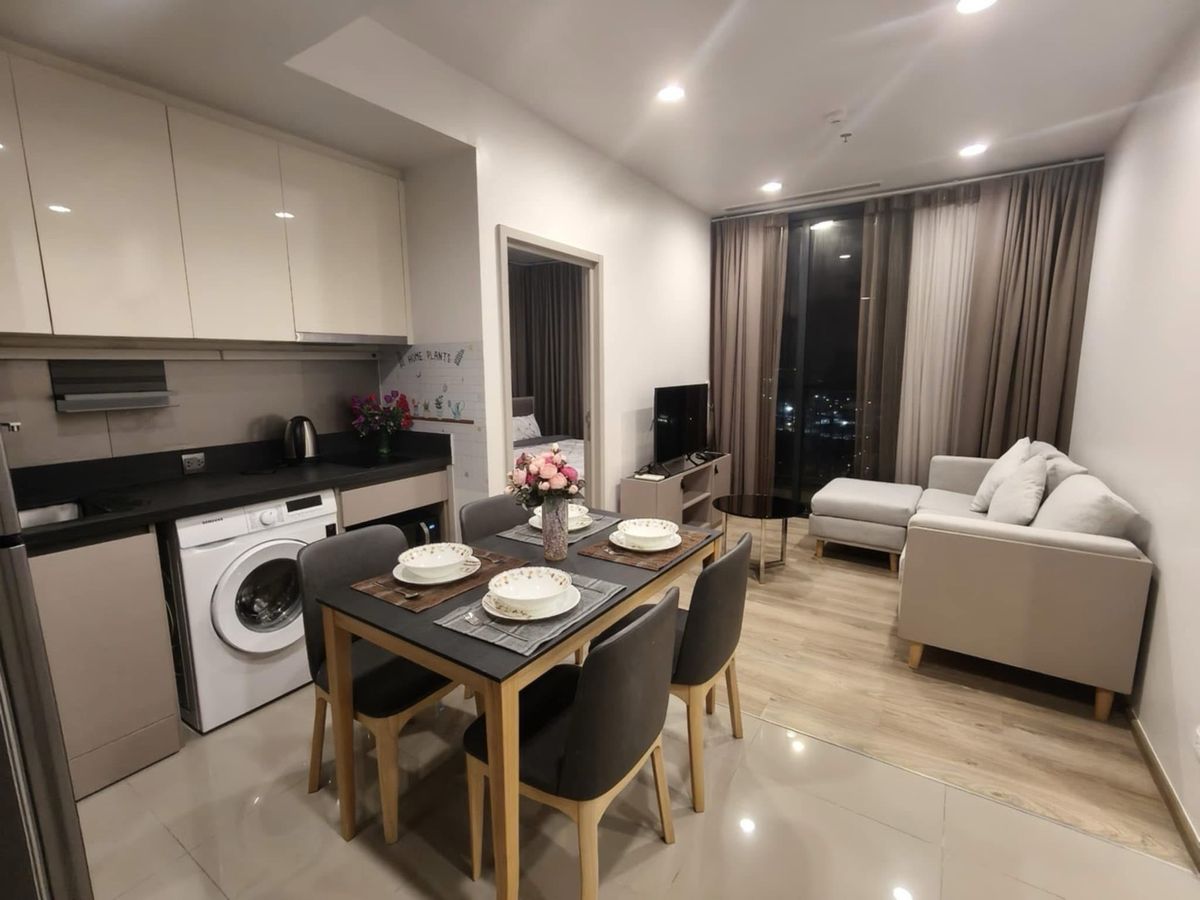 ให้เช่าคอนโดสุขุมวิท อโศก ทองหล่อ : 🔥สำหรับค่าเช่า | Oka Haus | 2-2BR 50SQM HIGHT FL พร้อมที่จะย้ายเข้ามา | 095-249-7892