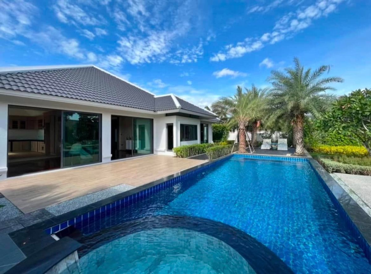 ขายพัทยา บางแสน ชลบุรี สัตหีบ : 🎉🏡 "Live in Luxury" ที่พัทยาใต้! พูลวิลล่าส่วนตัวสุดหรู สไตล์ไทยโมเดิร์น บนที่ดินเกือบ 1 ไร่ ! 🌴✨