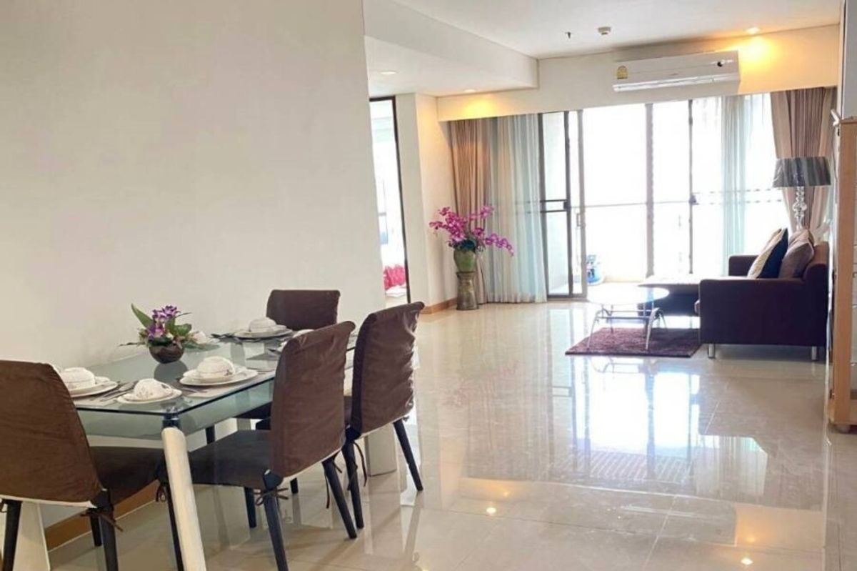 ให้เช่าคอนโดสุขุมวิท อโศก ทองหล่อ : สำหรับเช่า !! เลี้ยงสัตว์ได้ !!  Code C20230208182..........The Lakes, 2 ห้องนอน, 2 ห้องน้ำ, ชั้นสูง 18++, ห้องหายาก, แต่งครบ, พร้อมเข้าอยู่ 