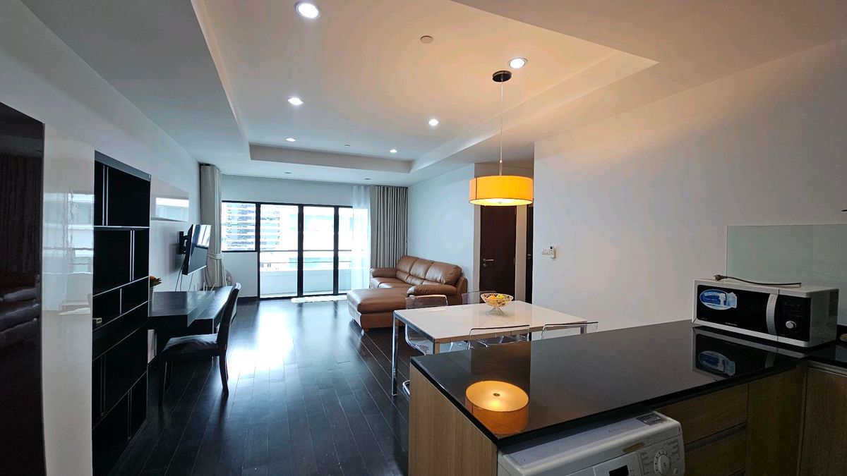ให้เช่าคอนโดสาทร นราธิวาส : Sathorn Gardens 2b 2b for Rent  ให้เช่า คอนโด สาทร การ์เด้นส์ 2 ห้องนอน 2 ห้องน้ำ พื้นที่ 91 ตารางเมตร 