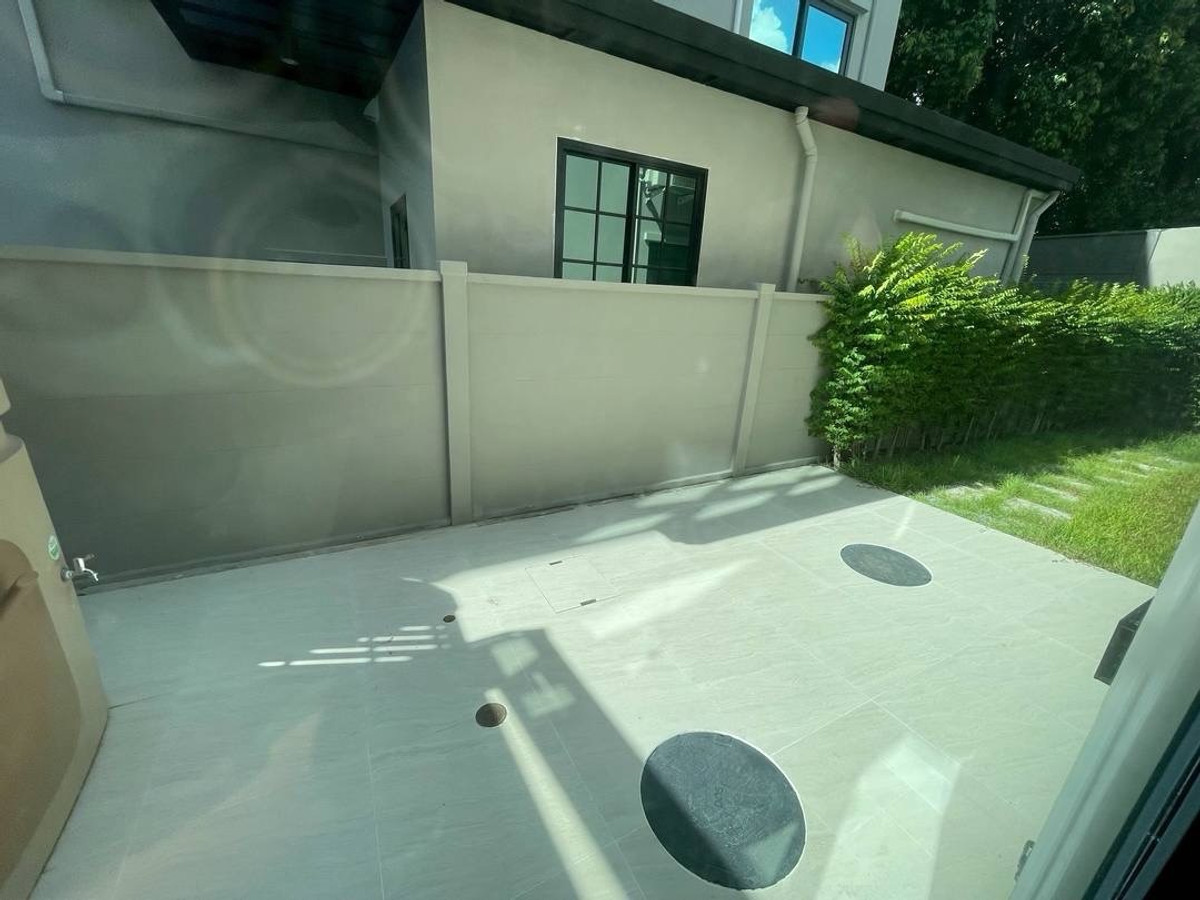 For RentTownhomeKasetsart, Ratchayothin : Rent a detached house Classheratchayothin