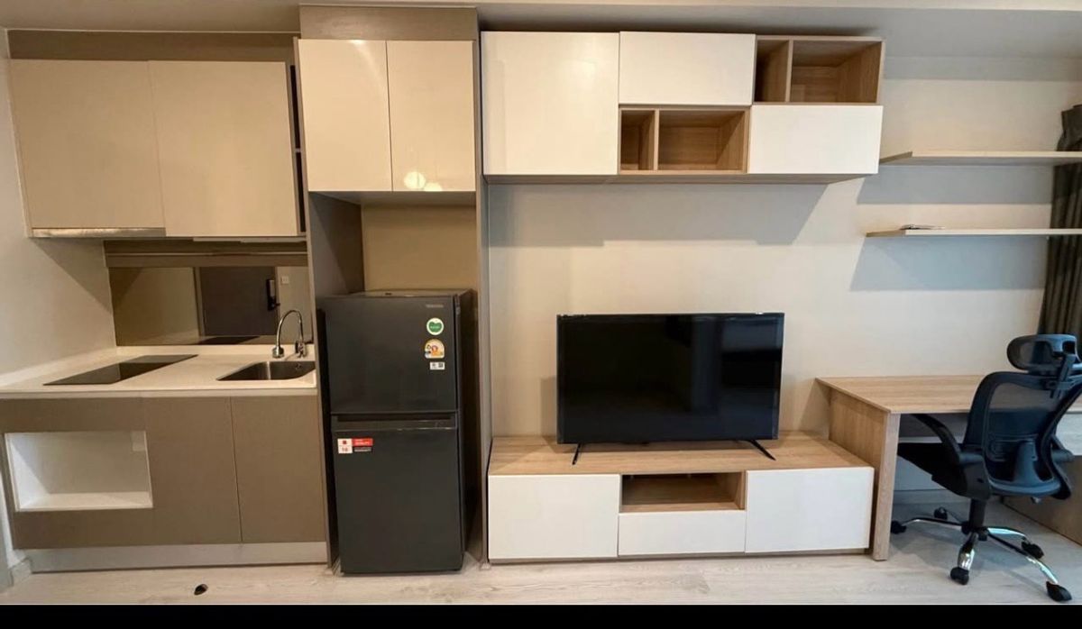 ให้เช่าคอนโดพระราม 9 เพชรบุรีตัดใหม่ RCA : 📣 For Rent: 1 bedroom turnkey condominium 34.27sq.m. line @900cqqhk tel 0859114585 
Ideo Rama9-Asok, best location 5min walk from Rama9 Subway! Opp Jodd Fair! 
📣 ปล่อยเช่าคอนโด ขนาด 1 ห้องนอน 34.27 ตร.ม. 
Ideo Rama9-Asok 
ทำเลดี เดินทางสะดวก ใจกลางกรุง