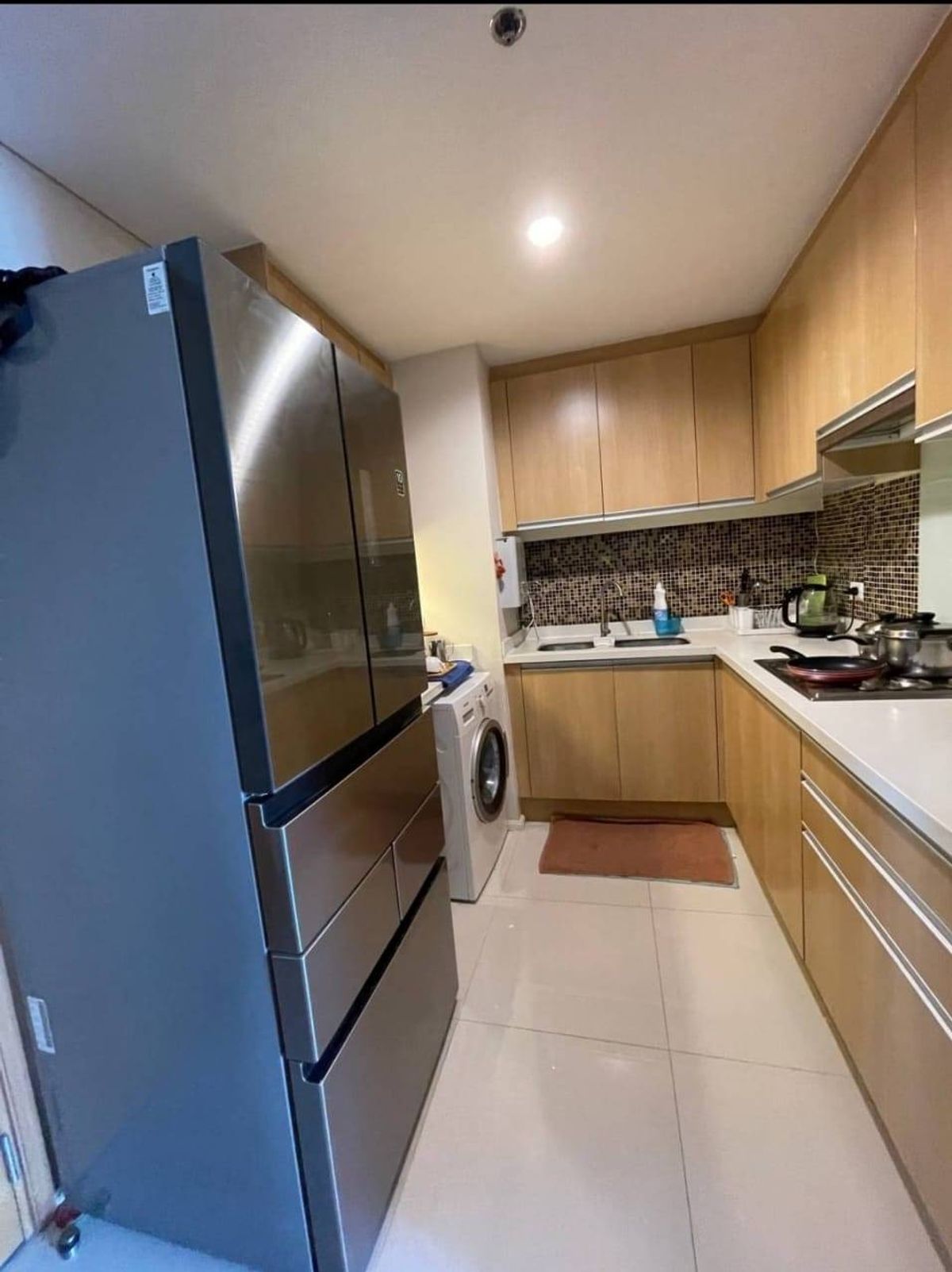 ให้เช่าคอนโดพระราม 9 เพชรบุรีตัดใหม่ RCA : { FOR RENT } 2 BEDROOM 2 BATHROOM Duplex 104 SQ.M   READY TO MOVE IN   CALL NOW 094-641-5974