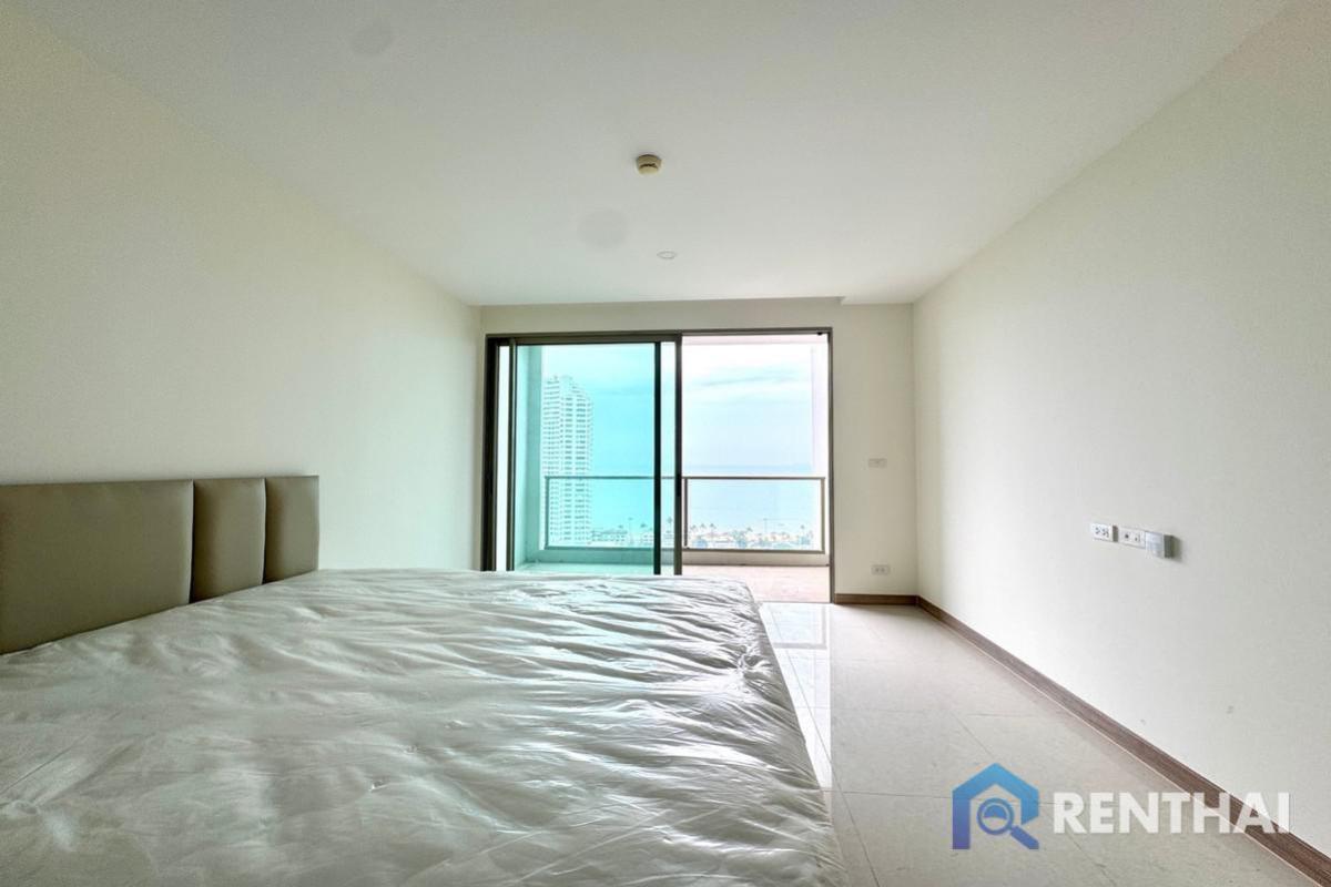 For SaleCondoPattaya, Bangsaen, Chonburi : For sale The Riviera Jomtien studio 31 sqm sea  view  good price