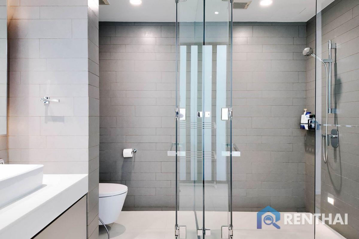 ขายบ้านพัทยา บางแสน ชลบุรี สัตหีบ : สำหรับ ขาย วิลล่า ที่ Sunplay Pool Villas