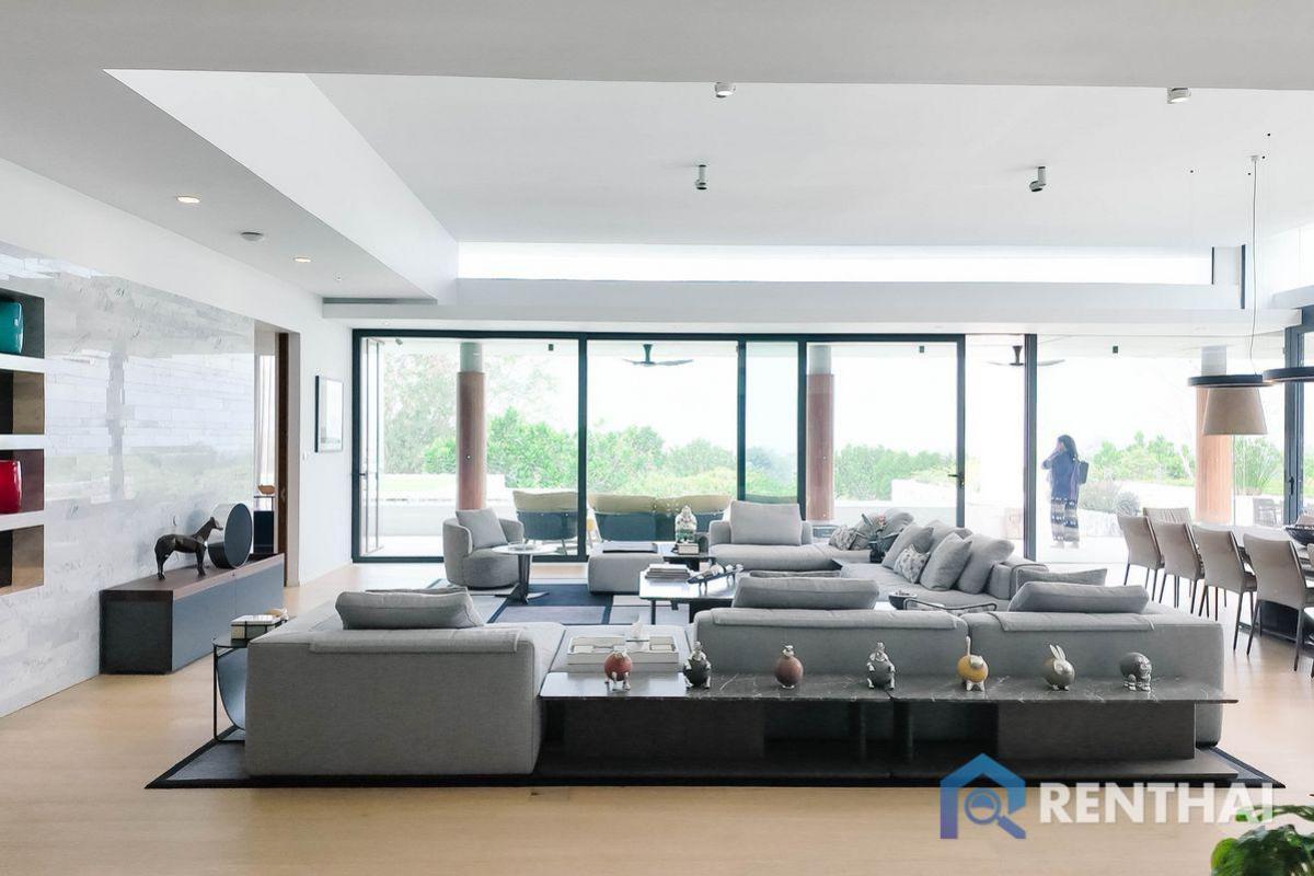 ขายบ้านพัทยา บางแสน ชลบุรี สัตหีบ : สำหรับ ขาย วิลล่า ที่ Sunplay Pool Villas