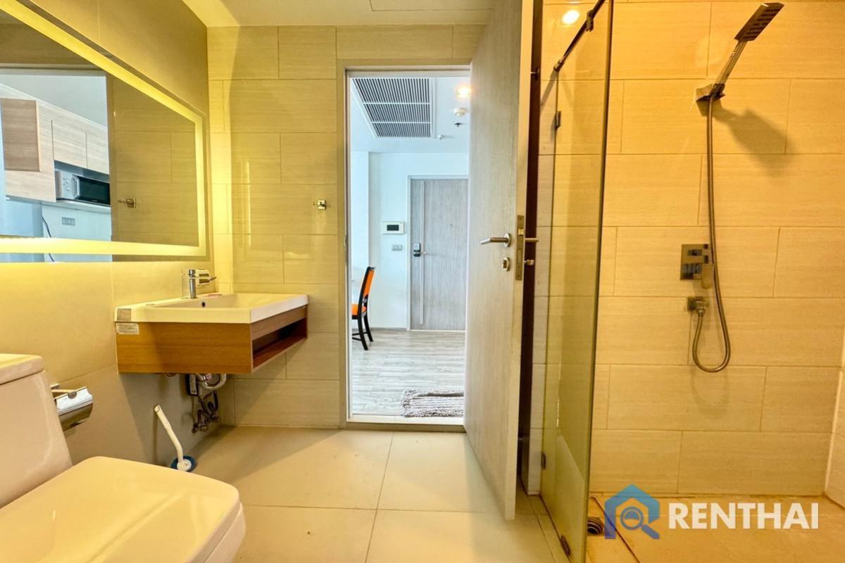 ขายคอนโดพัทยา บางแสน ชลบุรี สัตหีบ : ขายคอนโด Aeras หน้าหาดจอมเทียน ริมทะเล ห้องวิวทะเล ราคาดีห้องกว้าง