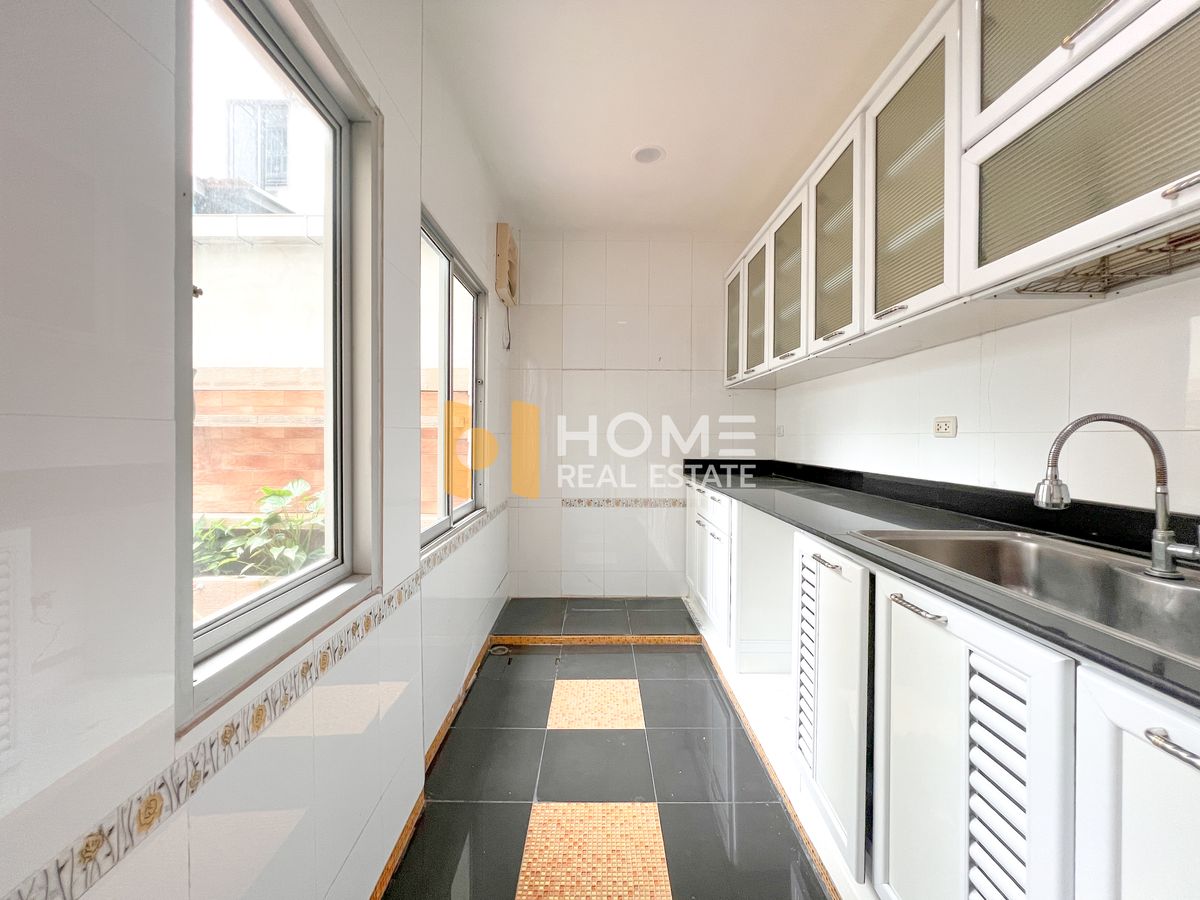 ขายทาวน์โฮมเกษตรศาสตร์ รัชโยธิน : ทาวน์โฮม 3 ชั้นรีโนเวท กับทำเลสุดปัง ย่านรัชวิภา ประชาชื่น 🔥 บ้านกลางเมือง มอนติ - คาร์โล / 3 ห้องนอน (ขาย), Baan Klang Muang Monte - Carlo / 3 Bedrooms (FOR SALE) BALL106