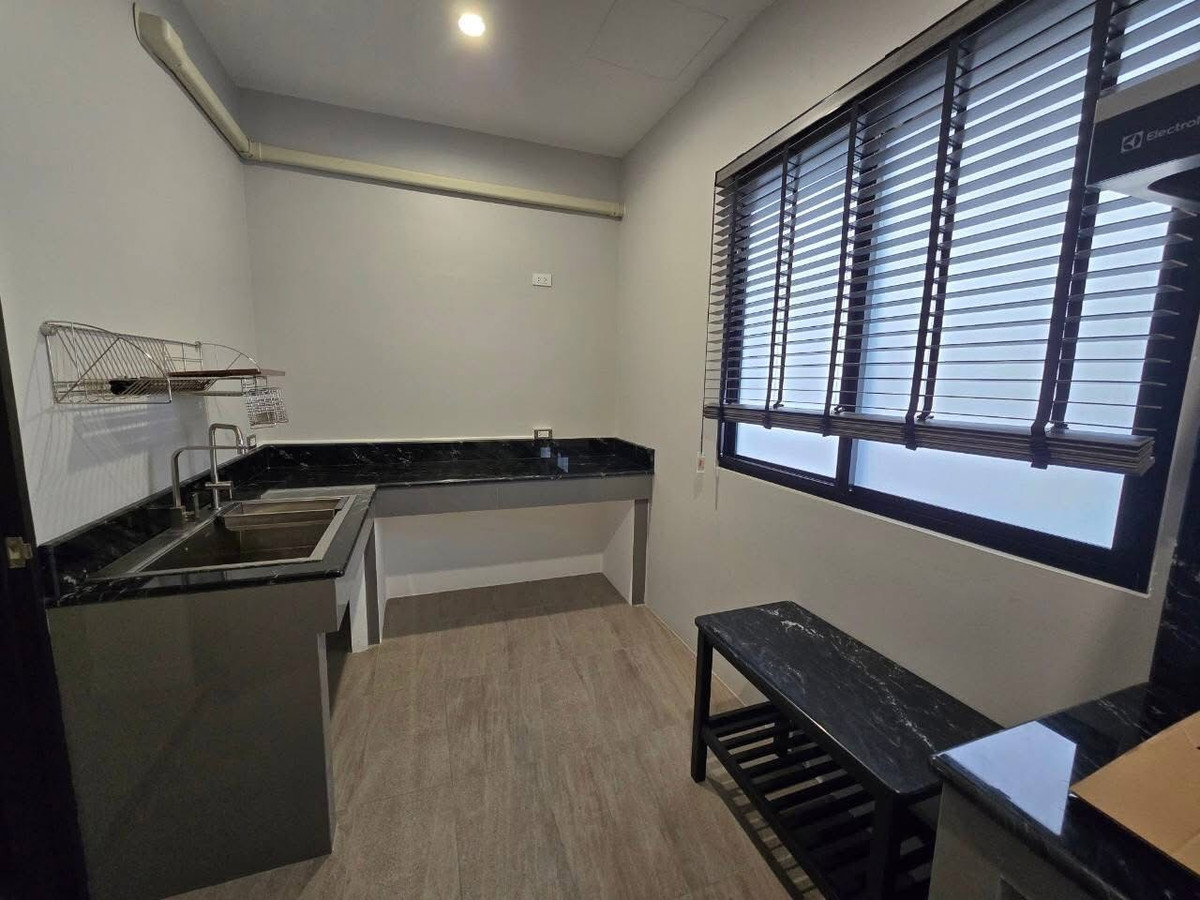 ให้เช่าบ้านพระราม 5 ราชพฤกษ์ บางกรวย : ทาวน์โฮม พรีเมี่ยม ซอยวัดศรีเรืองบุญ 3ห้องนอน 4ห้องน้ำ ทำออฟฟิศ จดบริษัทได้