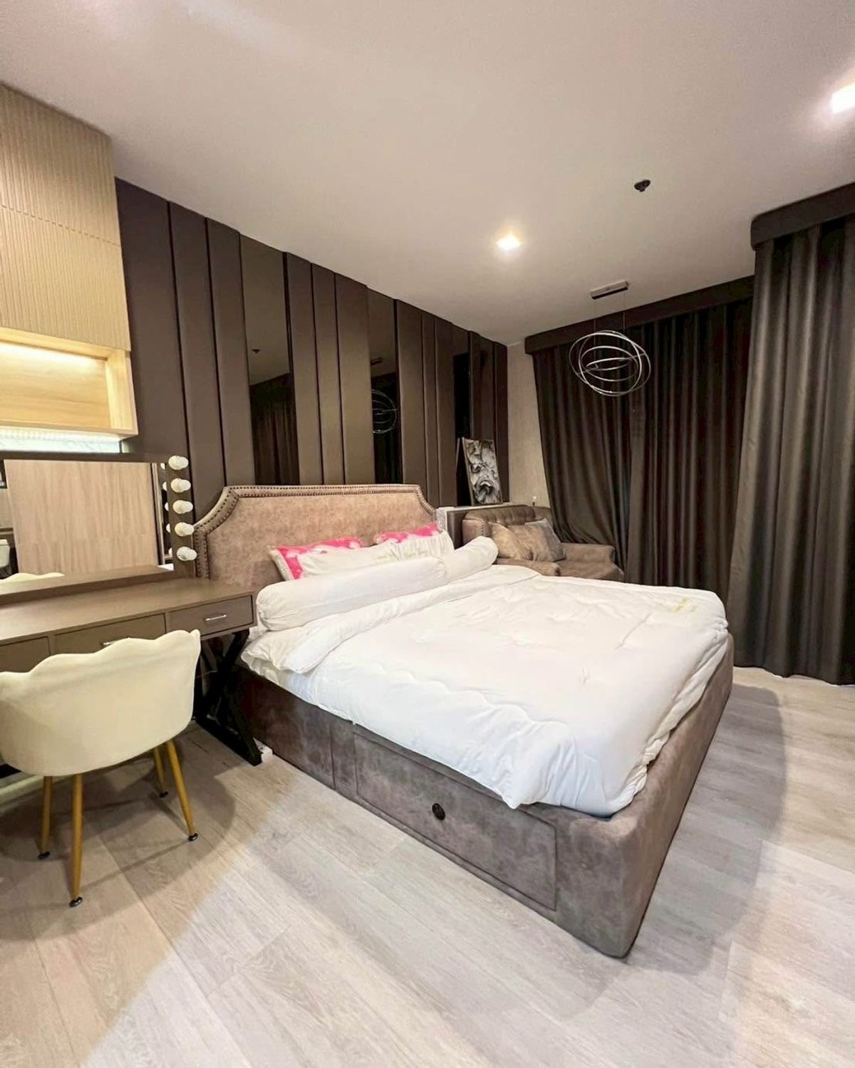 ให้เช่าคอนโดวิทยุ ชิดลม หลังสวน : เช่าถูก!! คอนโด 3 นาที BTS ไลฟ์ วัน ไวร์เลส Condo for Rent 3 min BTS Phloen Chit Station Life One Wireless