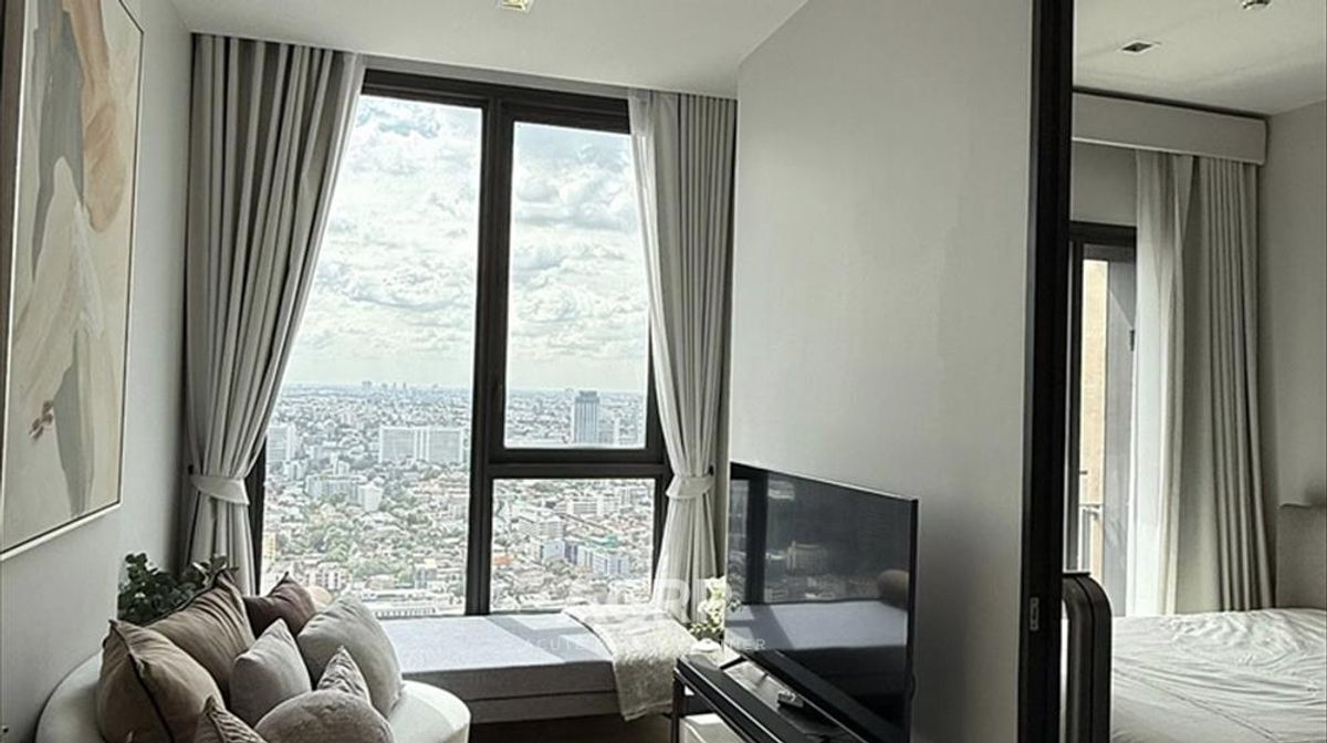 ขายคอนโดลาดพร้าว เซ็นทรัลลาดพร้าว : For Sale !! The Crest Park Residences BTS ห้าแยกลาดพร้าว MRT พหลโยธิน