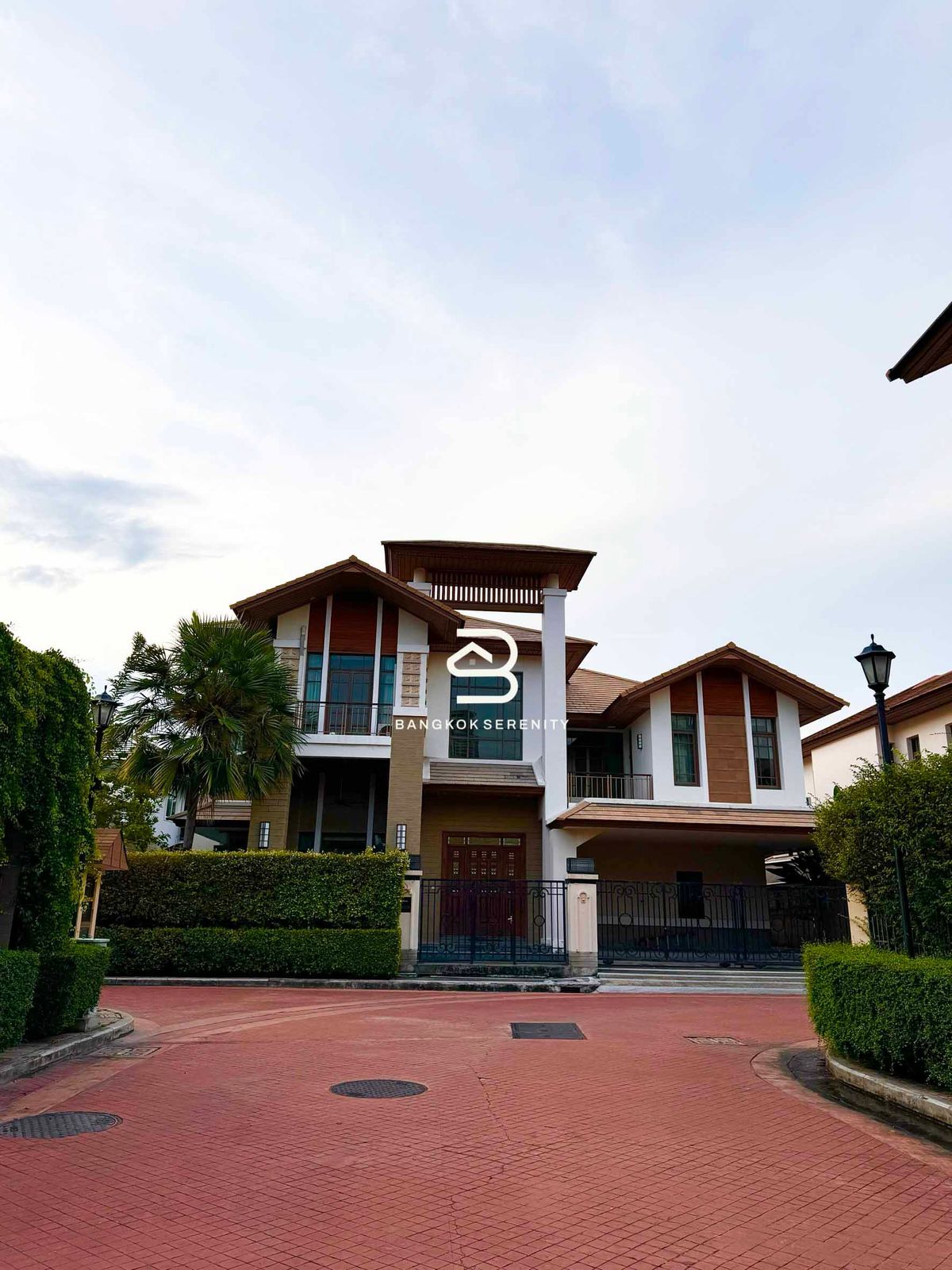 ให้เช่าบ้านอ่อนนุช อุดมสุข : Baan Sansiri Sukhumvit 67 for rent