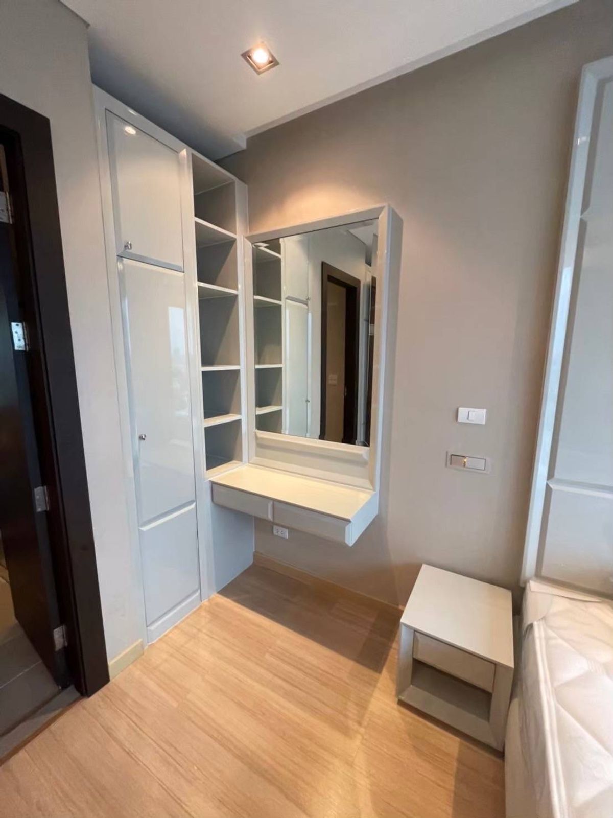 ขายคอนโดราชเทวี พญาไท : ขายด่วน! ห้องสวยทำเลดี ปล่อยเช่าดีมาก!!! ใกล้ BTS พญาไท ใกล้จุฬา เภสัชมหิดล ด่วนพระราม 6 ! ห้ามพลาดเลย 