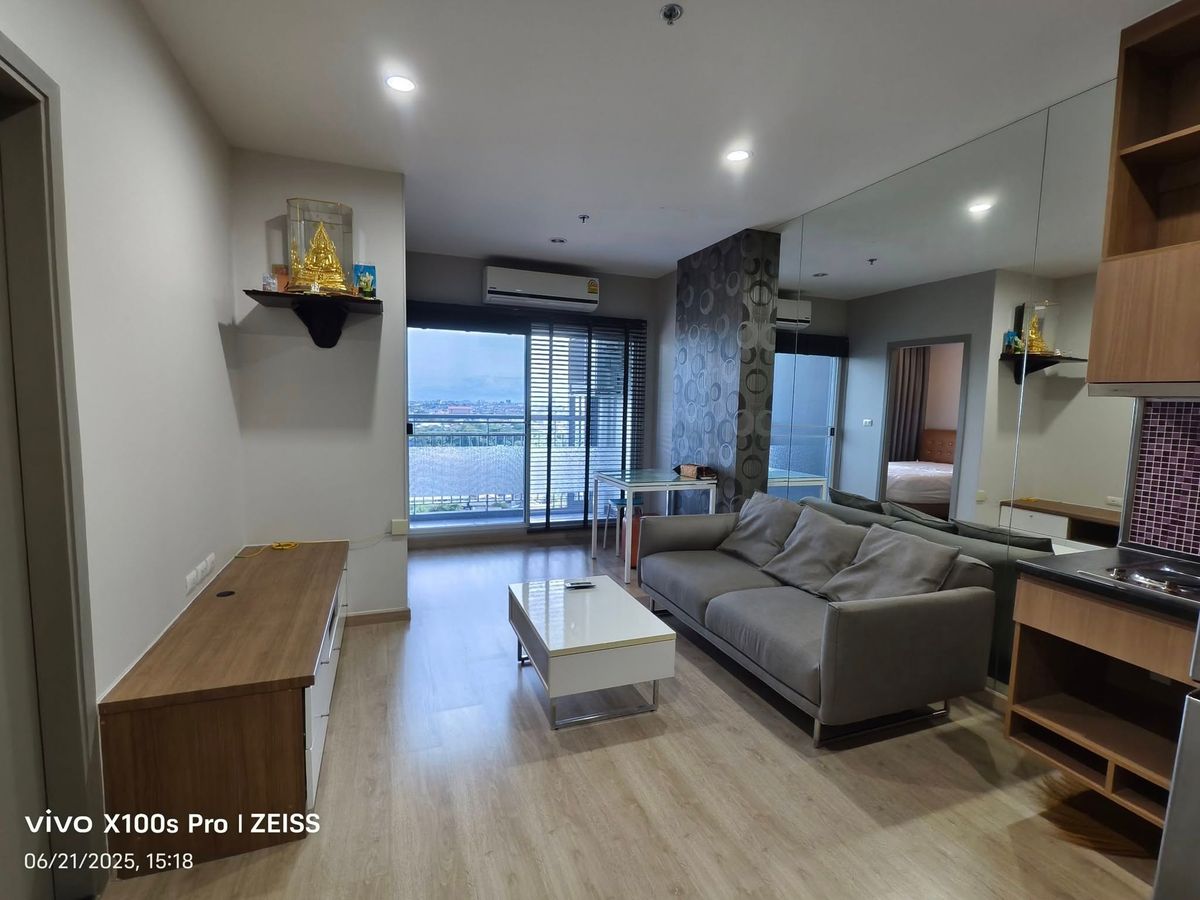 ให้เช่าคอนโดท่าพระ ตลาดพลู วุฒากาศ : ⭐️ The Tempo Grand Sathorn - Wutthakat⭐️ห้องขนาด 35 ตรม. เฟอร์นิเจอร์บิ้วอินสวยงาม เครื่องใช้ไฟฟ้าครบ