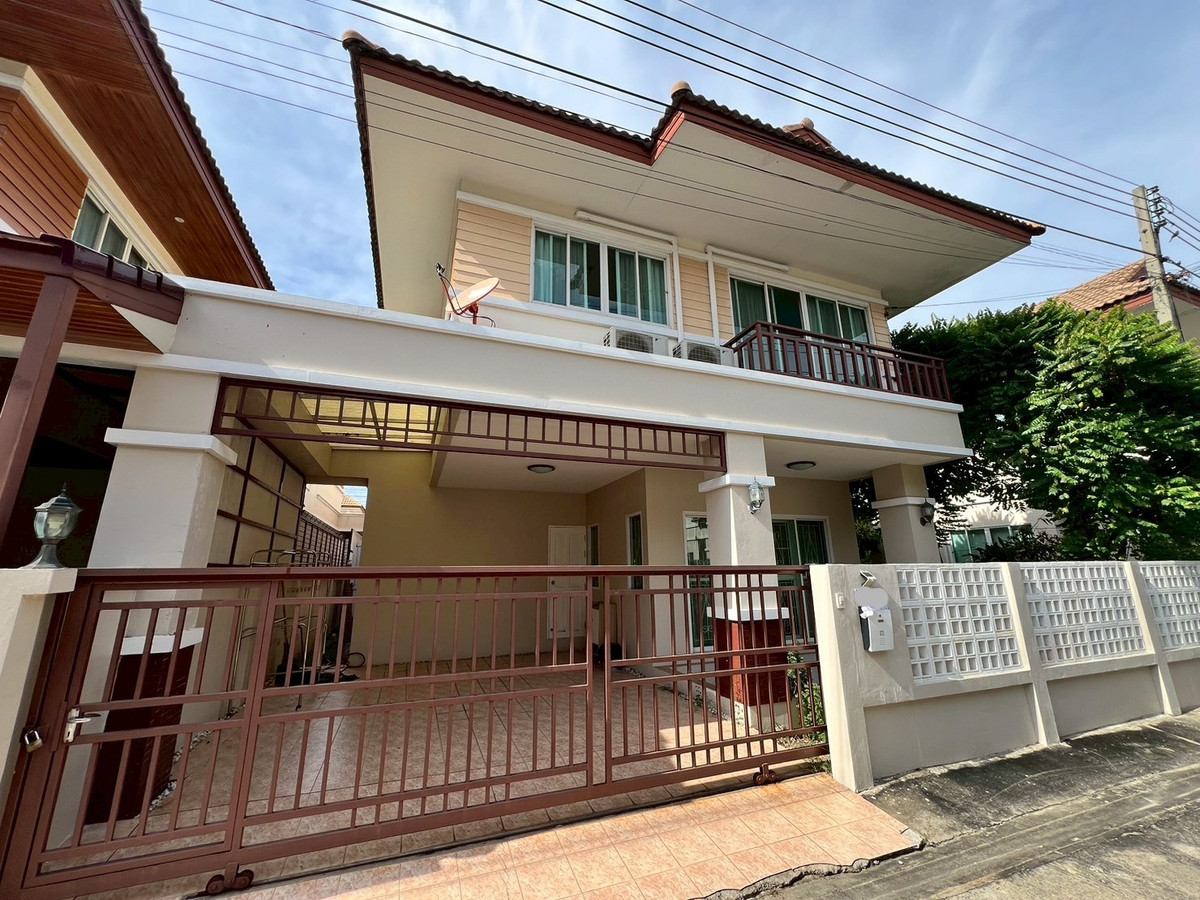 ให้เช่าบ้านปทุมธานี รังสิต ธรรมศาสตร์ : บ้านเดี่ยว2ชั้น ติด ม.รังสิต 3 ห้องนอน 3 ห้องน้ำ 10นาทีถึงสนามบิน