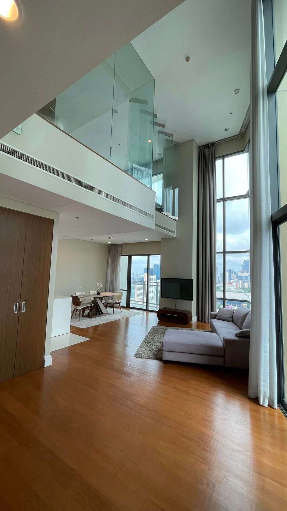 For SaleCondoSukhumvit, Asoke, Thonglor : For Sale Bright Sukhumvit 24 Duplex 3Beds Size 180 SQ.M.