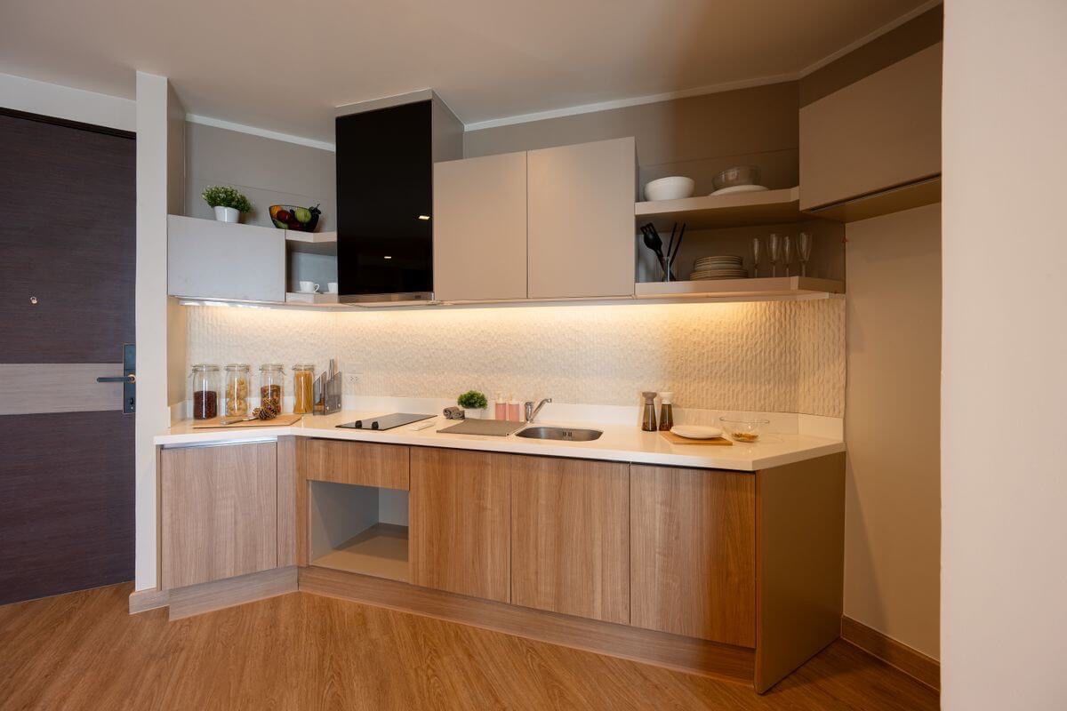 For SaleCondoSathorn, Narathiwat : 📢👇Condo for sell combined unit, spacious corner layout, newly renovated with a stunning Chao Phraya River view. Located in a prime location , ideal for family living or long-term rental investment.