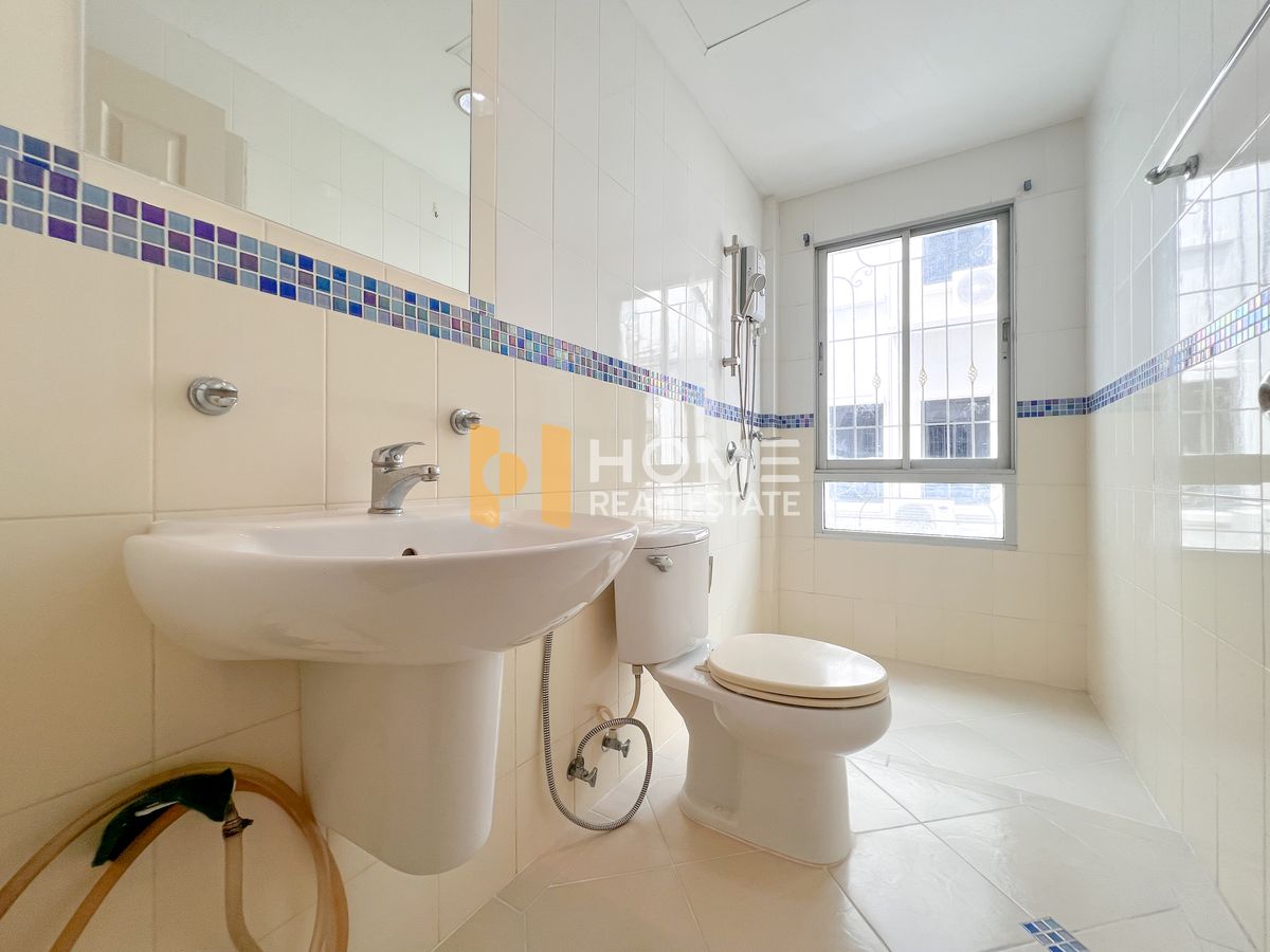 ขายทาวน์โฮมเกษตรศาสตร์ รัชโยธิน : ทาวน์โฮม 3 ชั้นรีโนเวท กับทำเลสุดปัง ย่านรัชวิภา ประชาชื่น 🔥 บ้านกลางเมือง มอนติ - คาร์โล / 3 ห้องนอน (ขาย), Baan Klang Muang Monte - Carlo / 3 Bedrooms (FOR SALE) BALL106