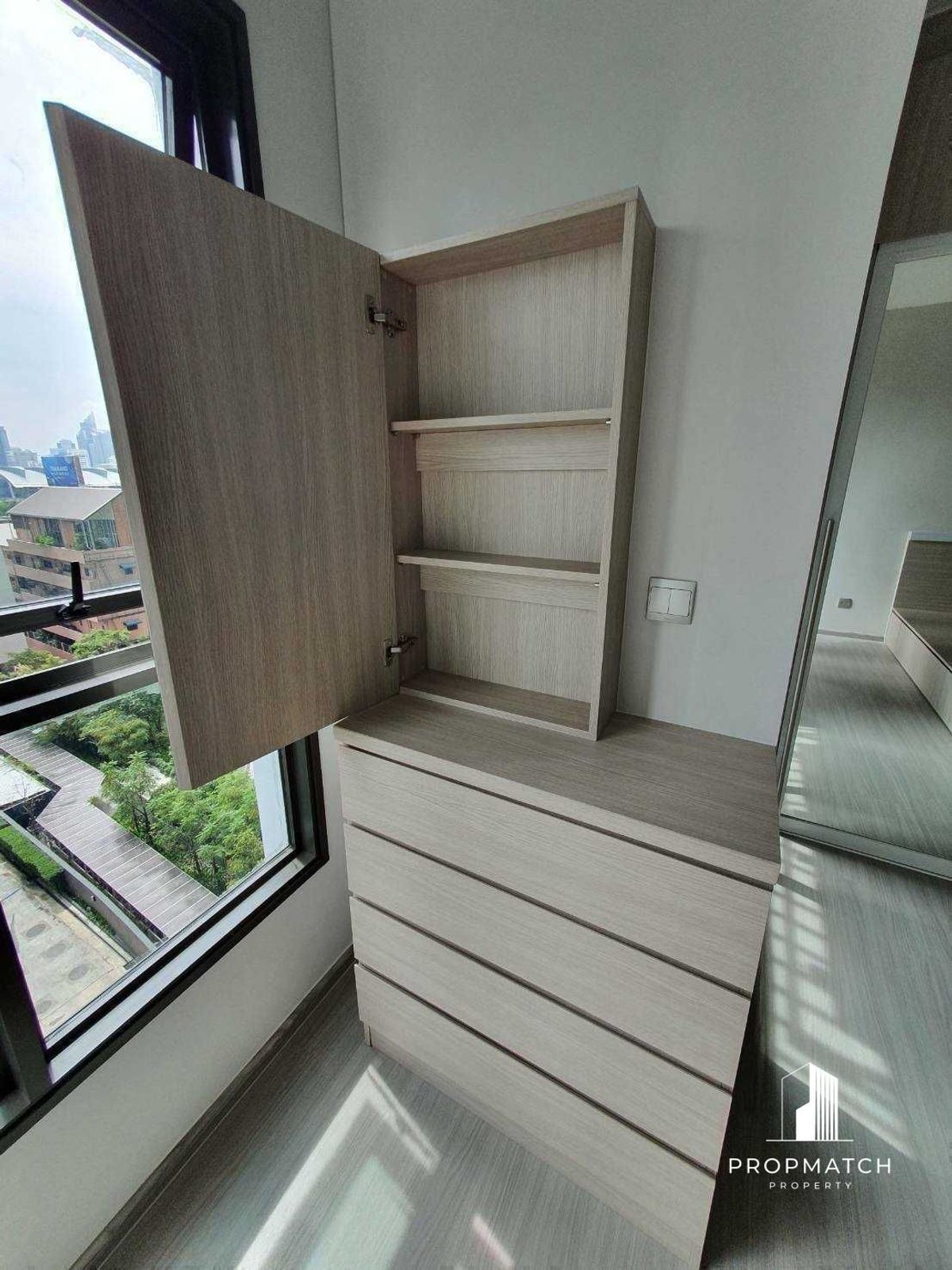 ขายคอนโดพระราม 9 เพชรบุรีตัดใหม่ RCA : ⚡️Flash  Deal⚡️  Life asoke rama9   3.3Mb 🏆ราคาถูกที่1   26 Sqm   Studio   ขายพร้อมผู้เช่า 15,000   🔥แต่งสวยบิ้วอินมาแล้ว 📞 พัตเตอร์  0928895628