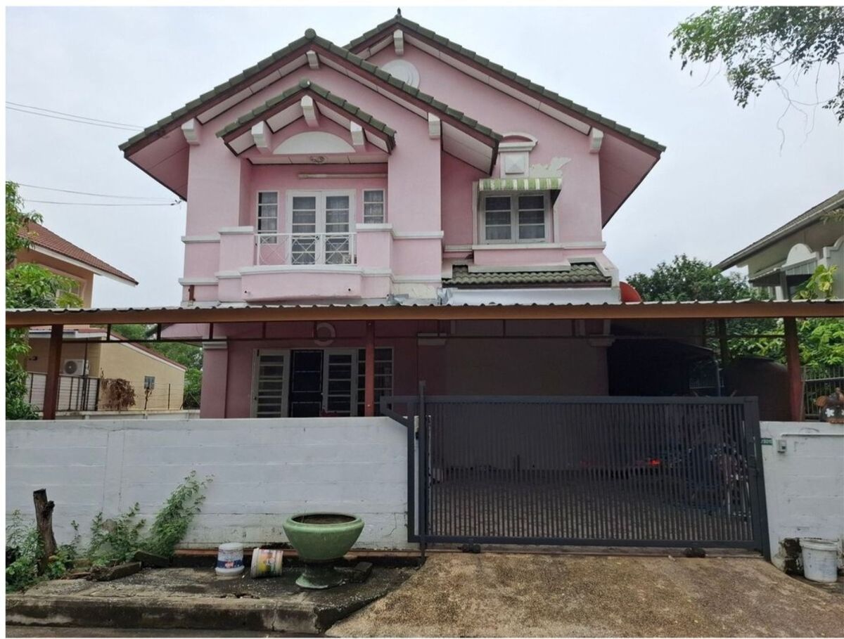 ขายบ้านปทุมธานี รังสิต ธรรมศาสตร์ : บ้านเดี่ยว 2 ชั้น โครงการ ลัลลี่วิลล์ Lully Ville Lamlukka ซอยหมู่บ้านลัลลี่วิลล์ ตำบลคูคต อำเภอลำลูกกา (ราคาสุดคุ้ม! 2,900,000 บาท )