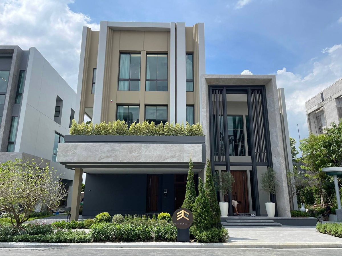 ขายบ้านพัฒนาการ ศรีนครินทร์ : ขายบ้านตัวอย่าง : แกรนด์ บางกอก บูเลอวาร์ด พระราม 9 - กรุงเทพกรีฑา 🔺( ราคา 79.9 ลบ.) ยินดีคุยราคา "กี้" 095-0898947