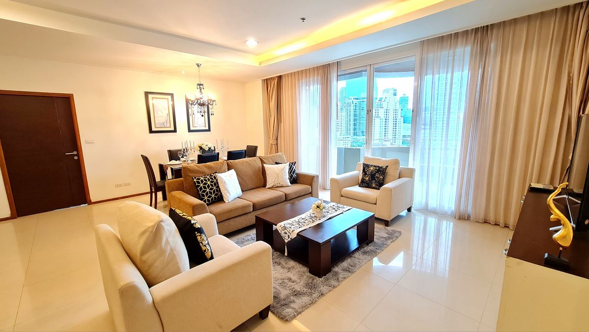 For RentCondoSukhumvit, Asoke, Thonglor : 🏢 Rent! PIYATHIP PLACE - Sukhumvit 39 in the center of the city • Complete furniture • Near BTS Phrom Phong