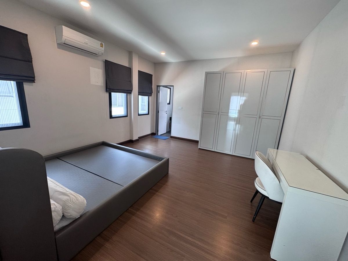 ให้เช่าบ้านลาดกระบัง สุวรรณภูมิ : ให้เช่าน บ้านหรู ใกล้ทองหล่อ the city สุขุมวิท-อ่อนนุช