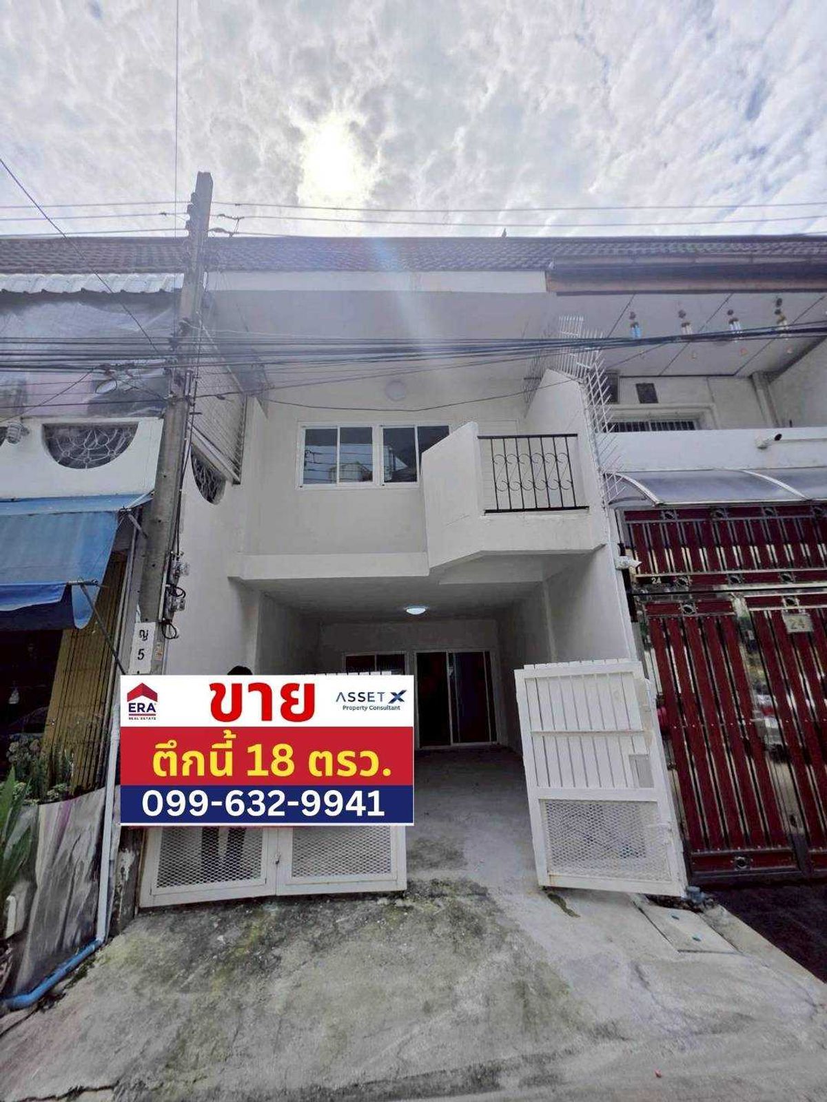 ให้เช่าทาวน์โฮมปิ่นเกล้า จรัญสนิทวงศ์ : ทาวน์เฮ้าส์ให้เช่า ซอยจรัญ 96/2 90 ตรม. ใกล้ MRT บางอ้อ