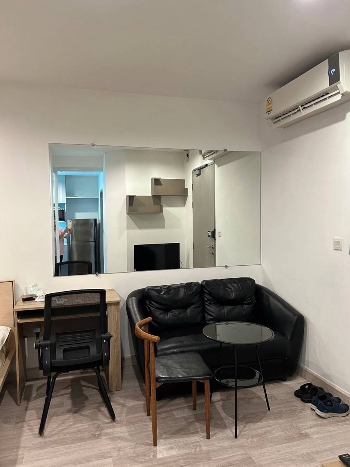 ให้เช่าคอนโดอ่อนนุช อุดมสุข : 💥For Rent สตูวิวสระ 22sq.m Ideo Mobi Suk 81, Fully furnished with washing machine only 13,500 THB/month at least 1yr contract, ready to move in now add line for more info. 