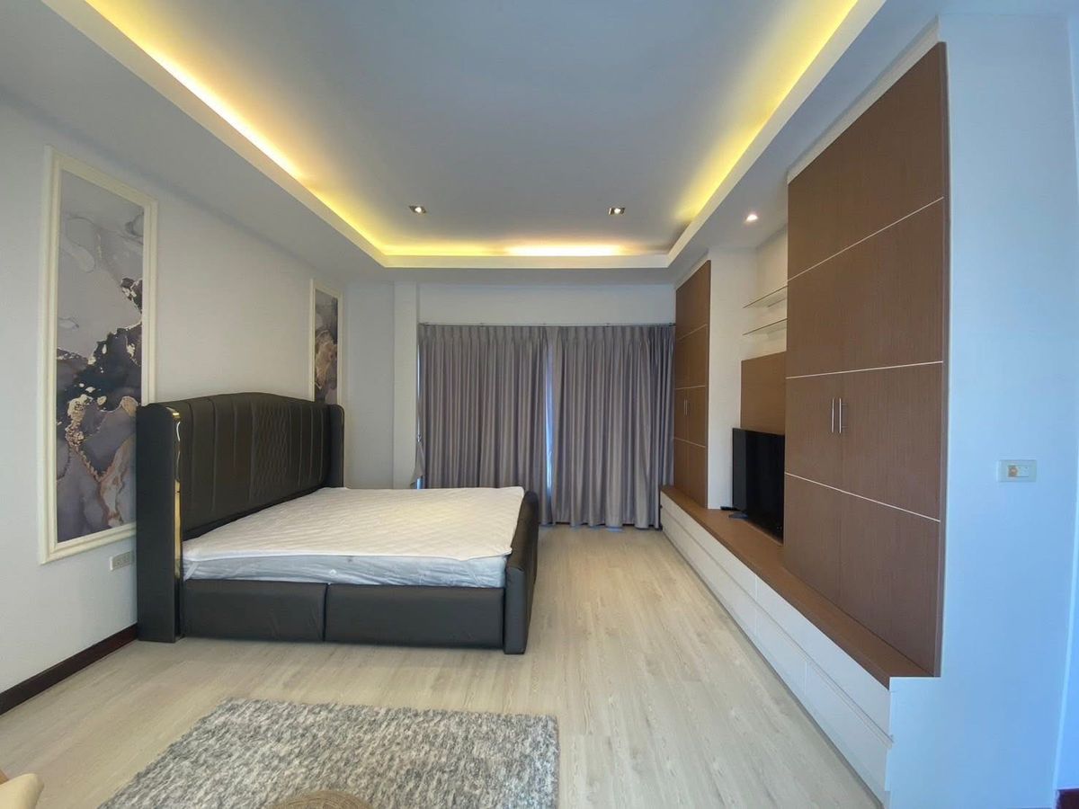 บ้านพัฒนาการ ศรีนครินทร์ : 🏠ขาย/เช่า โนเบิลทารา พัฒนาการ (ติดรถไฟฟ้า) บ้าน 2 ชั้น สระว่ายน้ำส่วนตัว 💦 