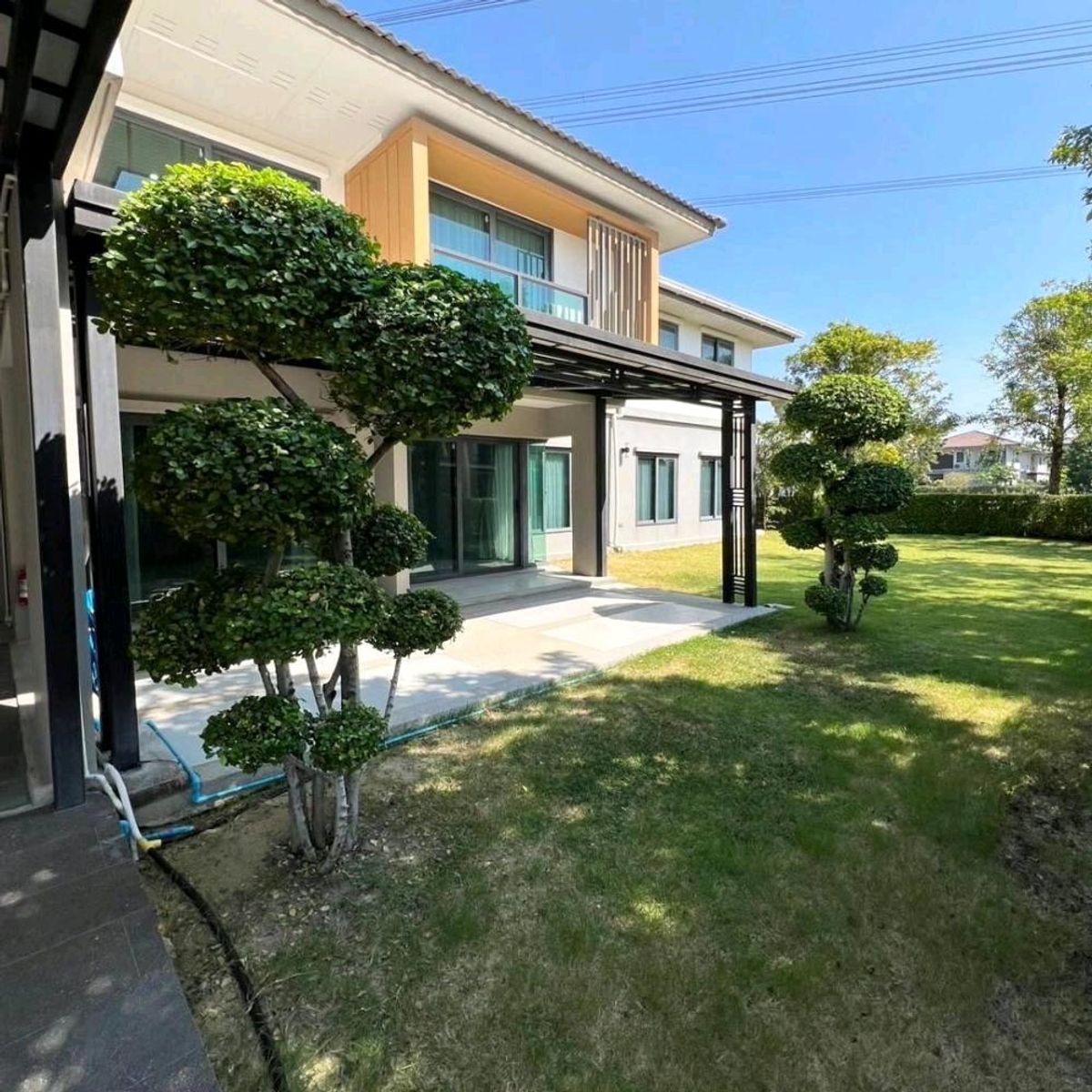 For SaleHouseLadkrabang, Suwannaphum Airport : House for sale 105 sq.w., On Nut Ring 14.9 million