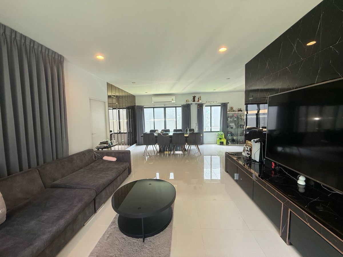 For SaleHousePhutthamonthon, Salaya : 2 -storey detached house, good location near the club house, peaceful, more than 6 cars