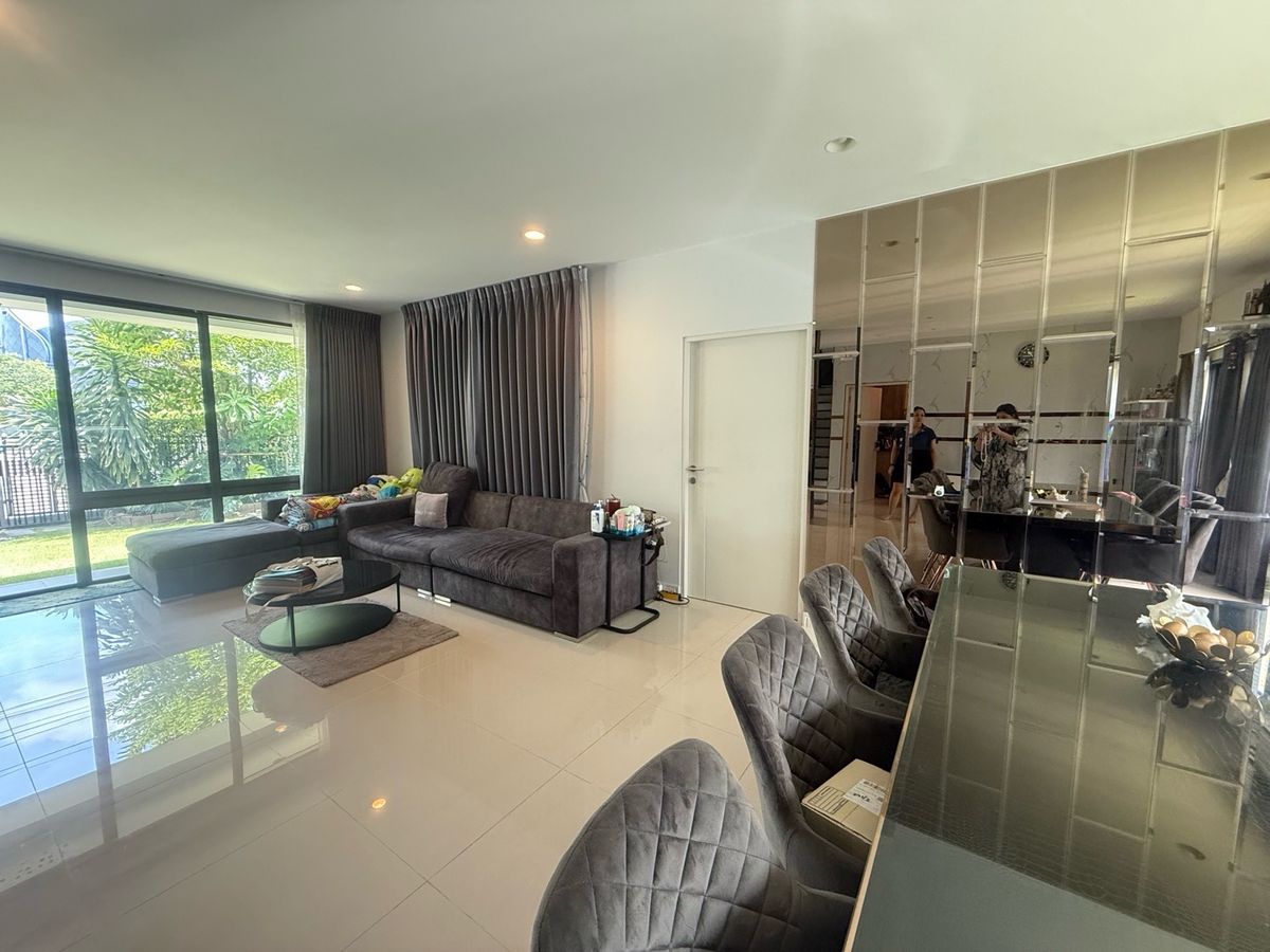 For SaleHousePhutthamonthon, Salaya : 2 -storey detached house, good location near the club house, peaceful, more than 6 cars