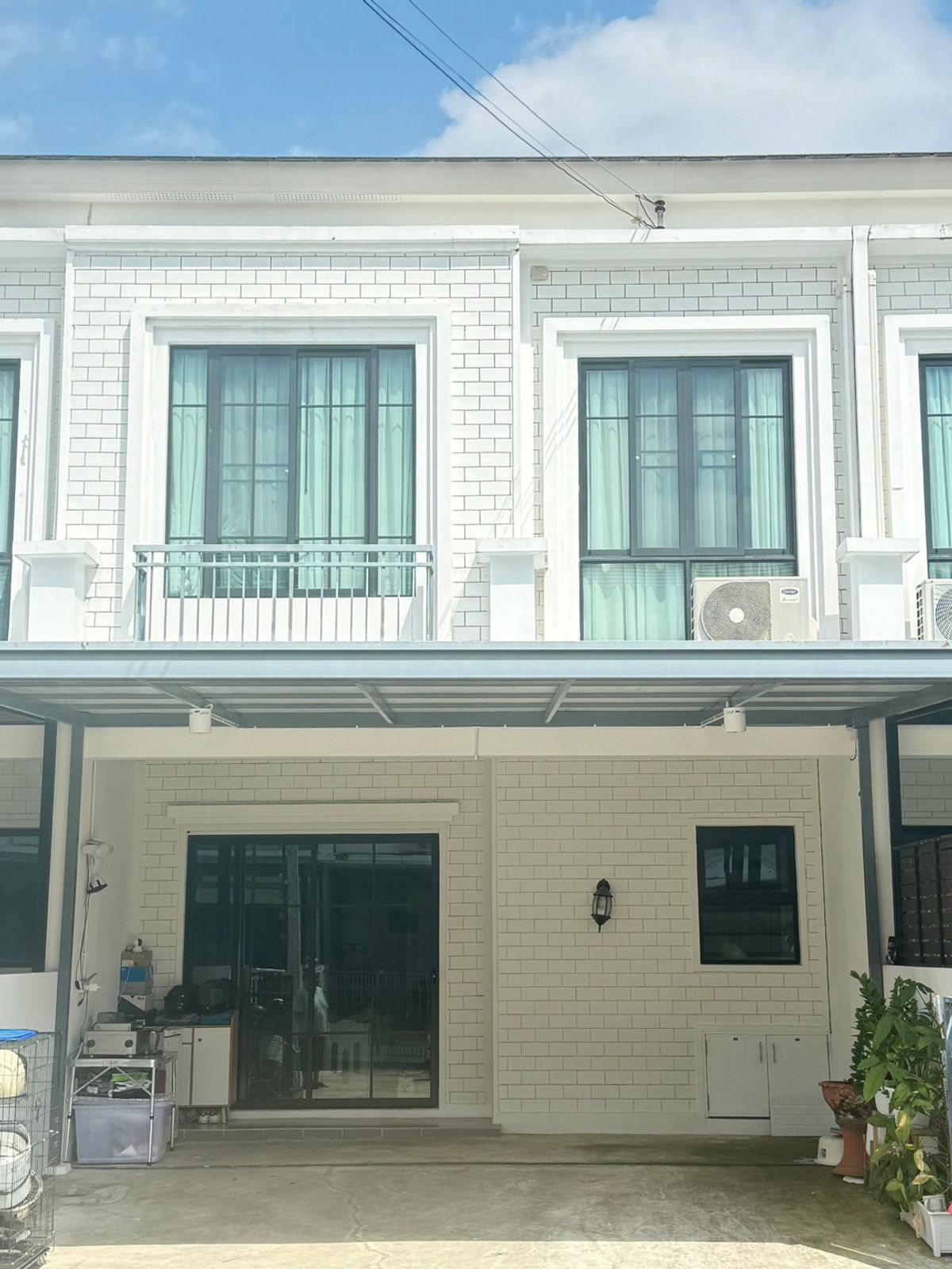 ขายทาวน์โฮมนวมินทร์ รามอินทรา : ขายบ้าน Pruksa Ville Phaholyothin - Ramintra พฤกษาวิลล์ พหลโยธิน - รามอินทรา บ้านสวยคุ้มราคา 2 ที่จอดรถ