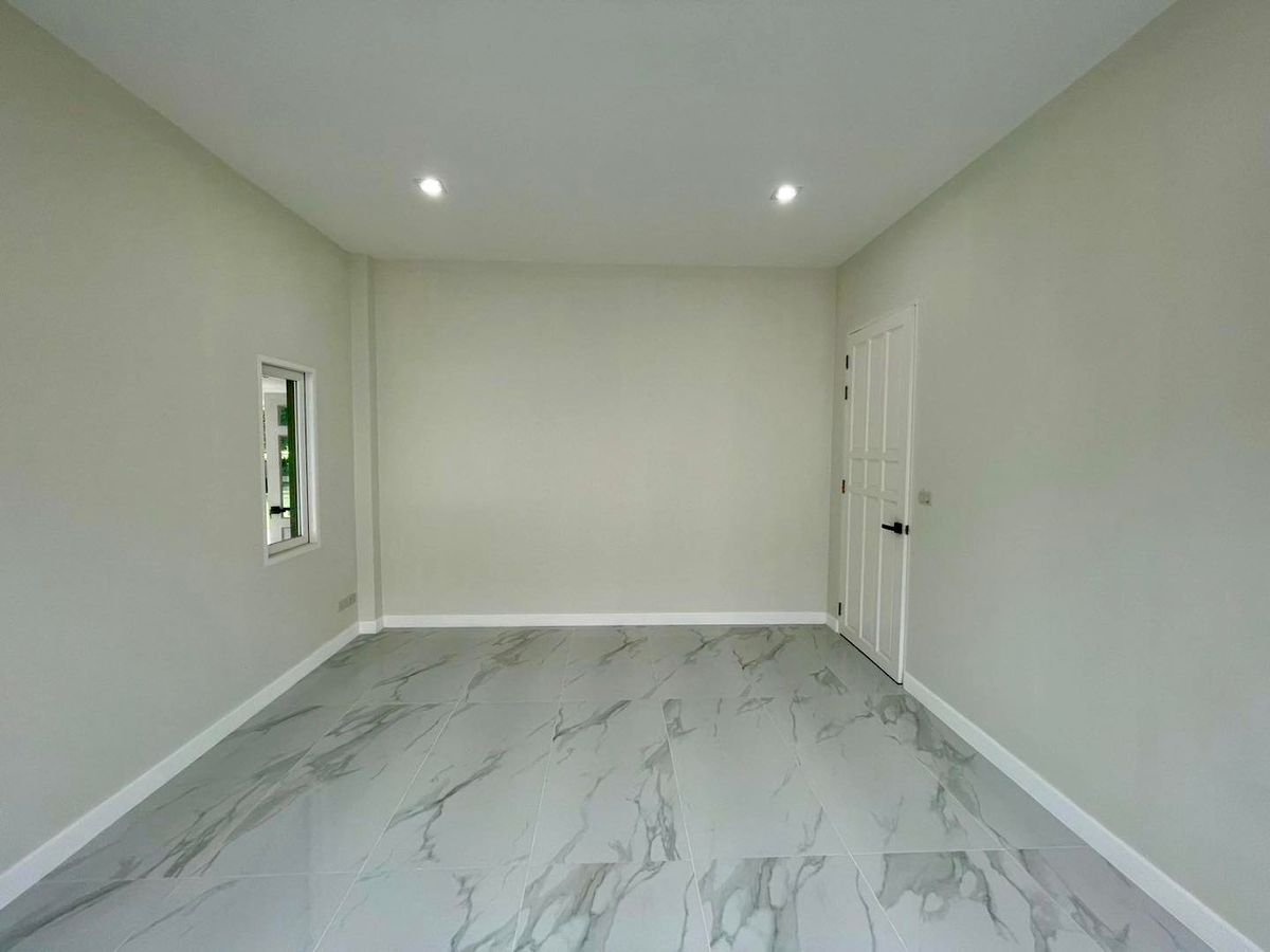 For SaleHouseMahachai Samut Sakhon : Nusasiri City Rama 2 /4 Bedrooms (Sale), Nusasiri City Rama 2 /4 Bedrooms (For Sale) Ping003