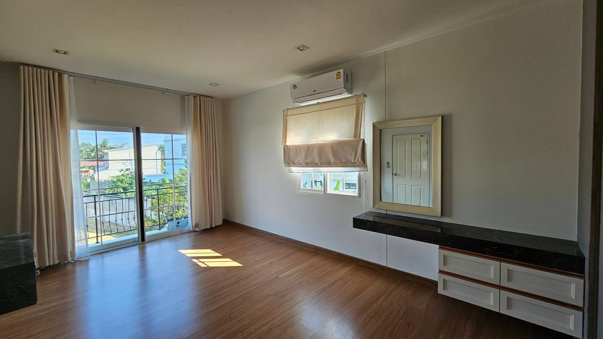 ขายบ้านท่าพระ ตลาดพลู วุฒากาศ : 🔥🏡 HOT DEAL! นักลงทุนตัวจริงห้ามพลาด! บ้านแปลงมุม โกลเด้น นีโอ สาทร! ทำเลทองใกล้ BTS และ สาทร!