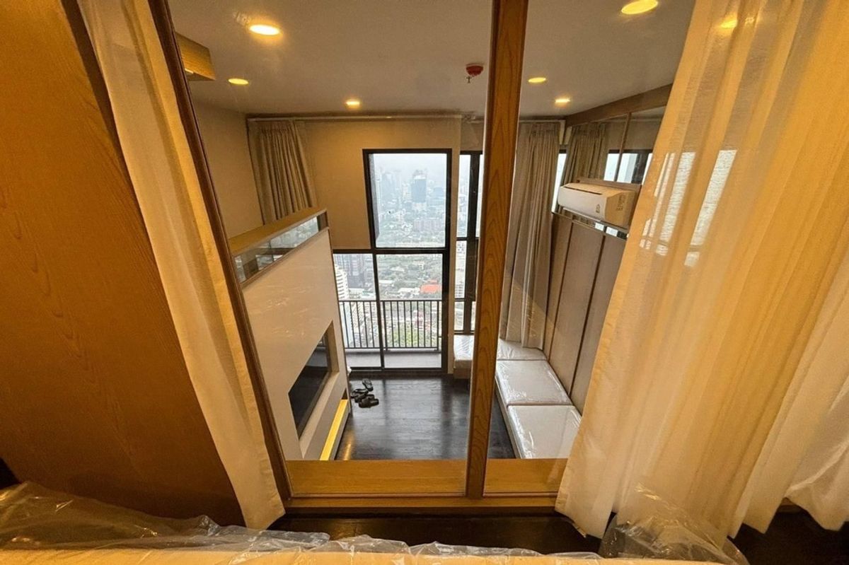 CondoSukhumvit, Asoke, Thonglor : 🔥 For Sale - Rent !!🔥 Code C20240302311..........Park Origin Thonglor, 3 bedroom, 2 bathroom Duo space, high floor 39++, South Facing, furnished, ready to move in, SELL AT LOSS!!📣📣