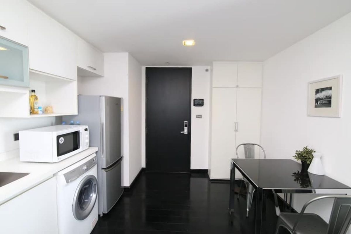 ขายคอนโดสุขุมวิท อโศก ทองหล่อ : The Alcove Thonglor 10 / 2 Bedrooms (SALE WITH TENANT), ดิ แอลโคฟ ทองหล่อ 10 / 2 ห้องนอน (ขายพร้อมผู้เช่า) NUUN027