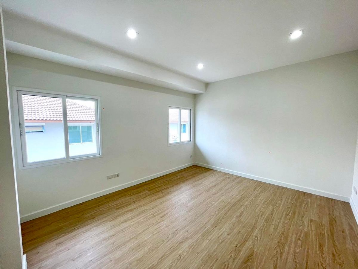 For SaleHouseMahachai Samut Sakhon : Nusasiri City Rama 2 /4 Bedrooms (Sale), Nusasiri City Rama 2 /4 Bedrooms (For Sale) Ping003